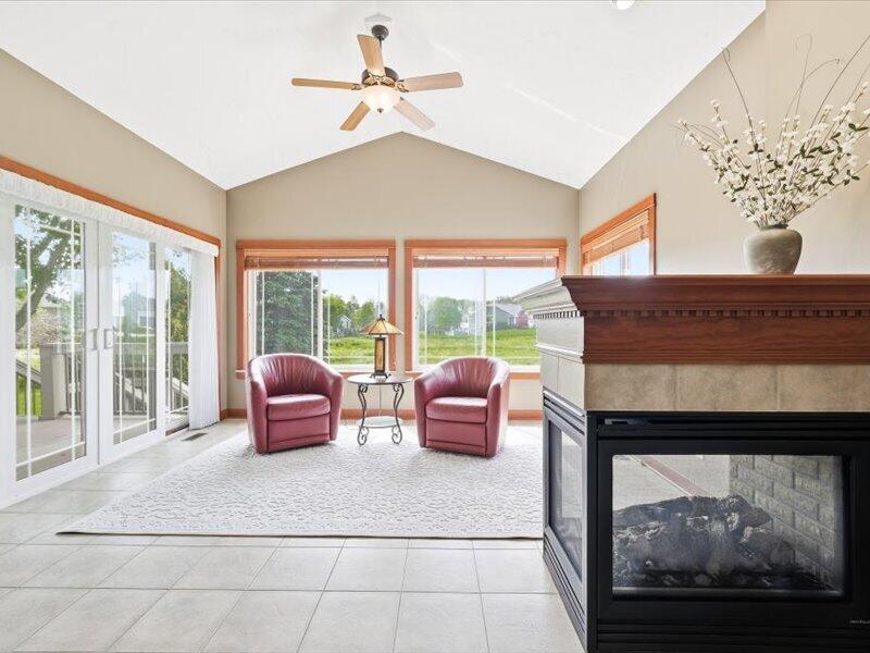 61 N Prairie Pkwy, Valparaiso, IN 46385; Image #11