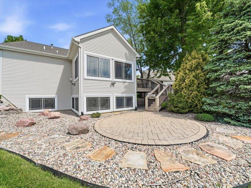 61 N Prairie Pkwy, Valparaiso, IN 46385; Image #25