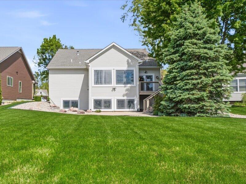 61 N Prairie Pkwy, Valparaiso, IN 46385; Image #32