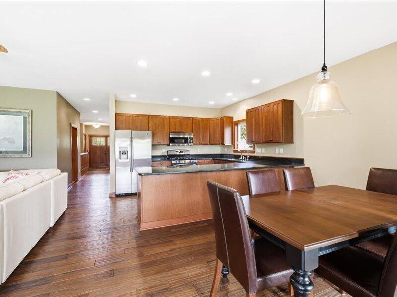 61 N Prairie Pkwy, Valparaiso, IN 46385; Image #8