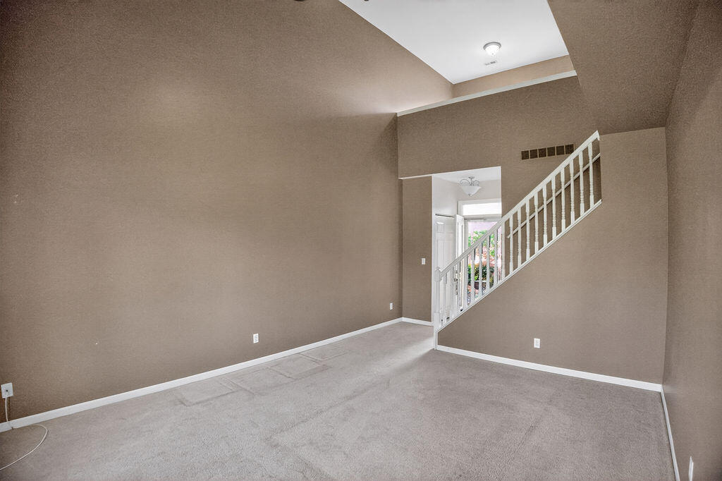 8124 Tuckaway Court, Crown Point, IN 46307; Image #4