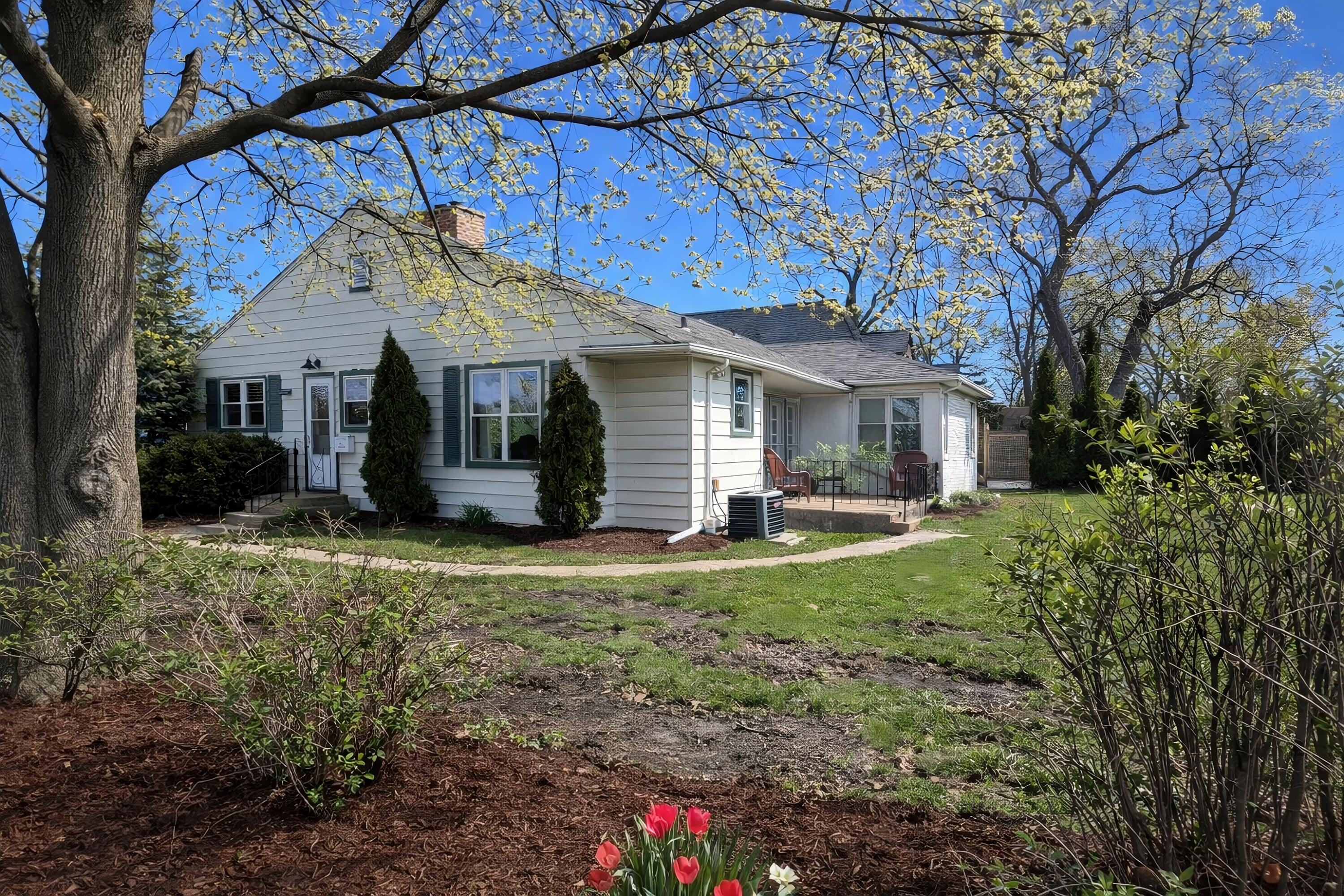 108 Beverly Place, Munster, IN 46321; Image #7