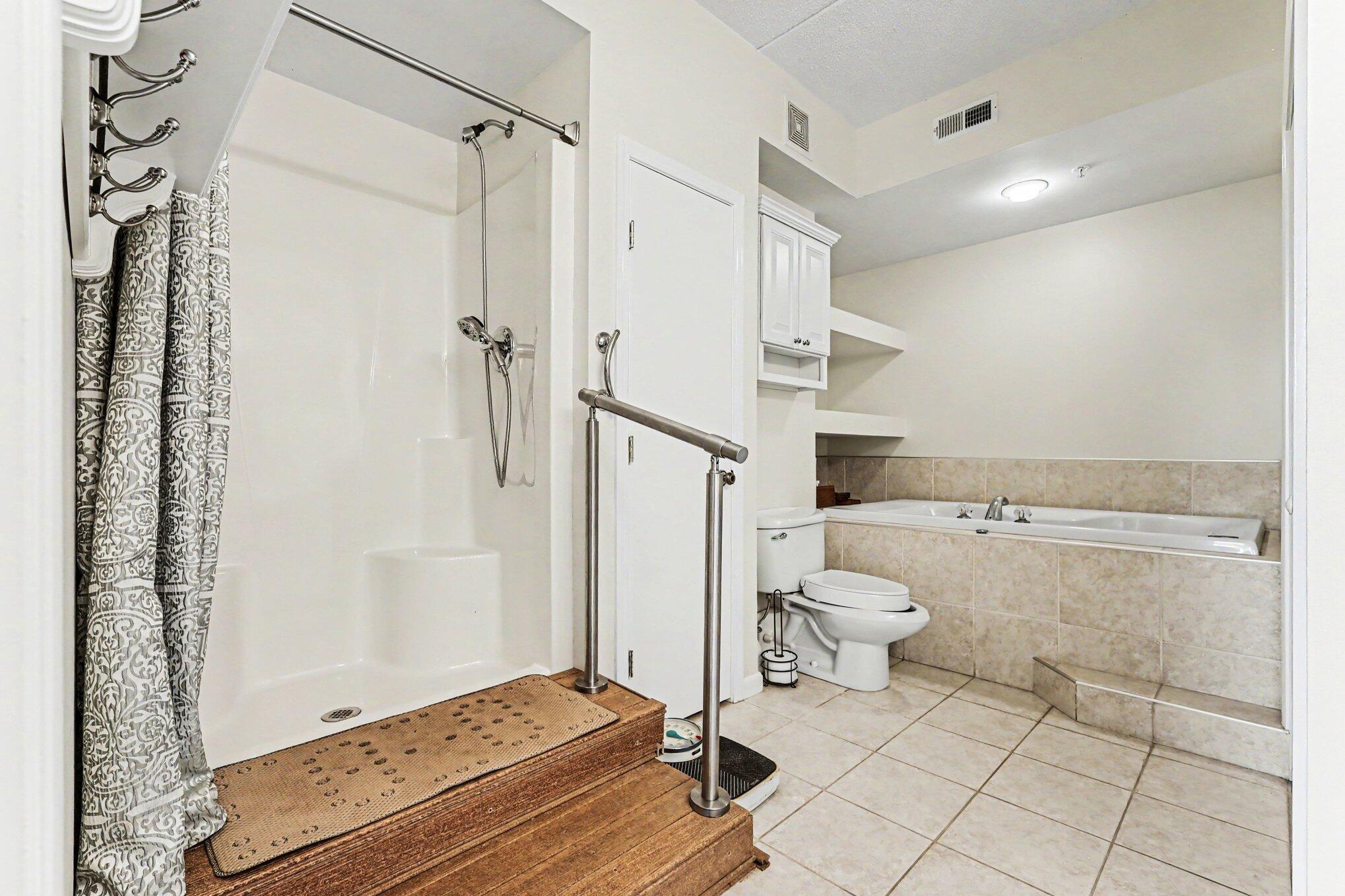 317 Outlook Cove Drive, La Porte, IN 46350; Image #14