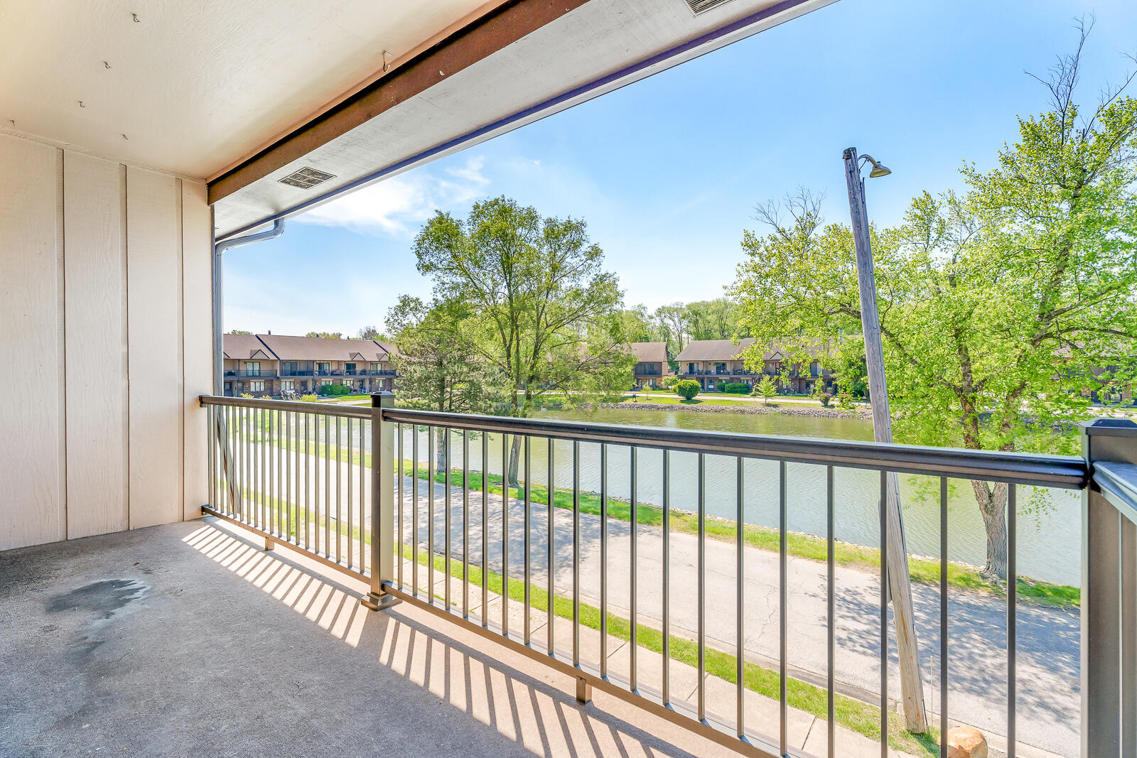 932 Jordan Circle, Schererville, IN 46375; Image #10