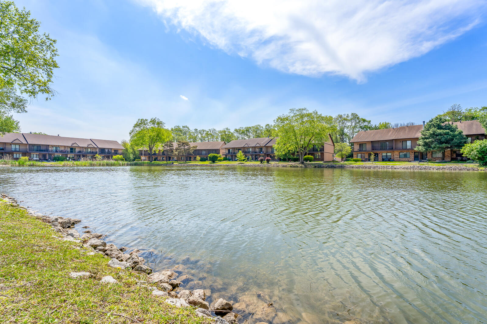 932 Jordan Circle, Schererville, IN 46375; Image #19