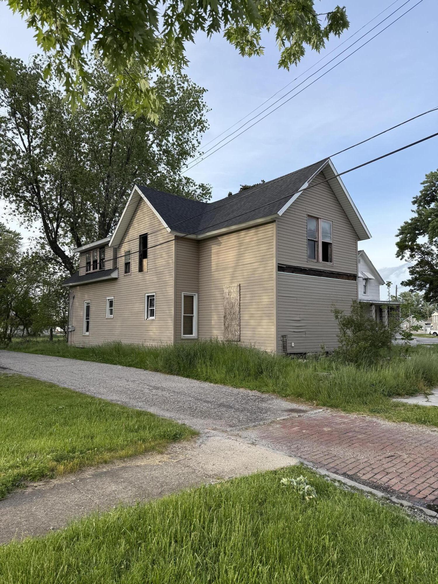 703 W 9th Street, Michigan City, IN 46360; Image #4