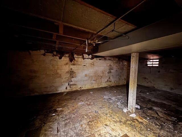 4004 Jackson Street, Gary, IN 46408; Image #10