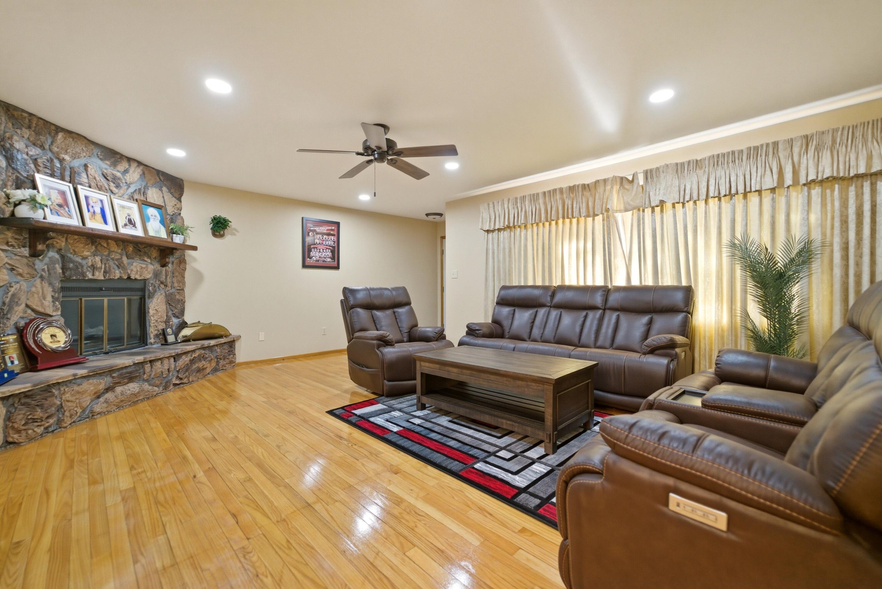 485 Boyd Circle, Michigan City, IN 46360; Image #2