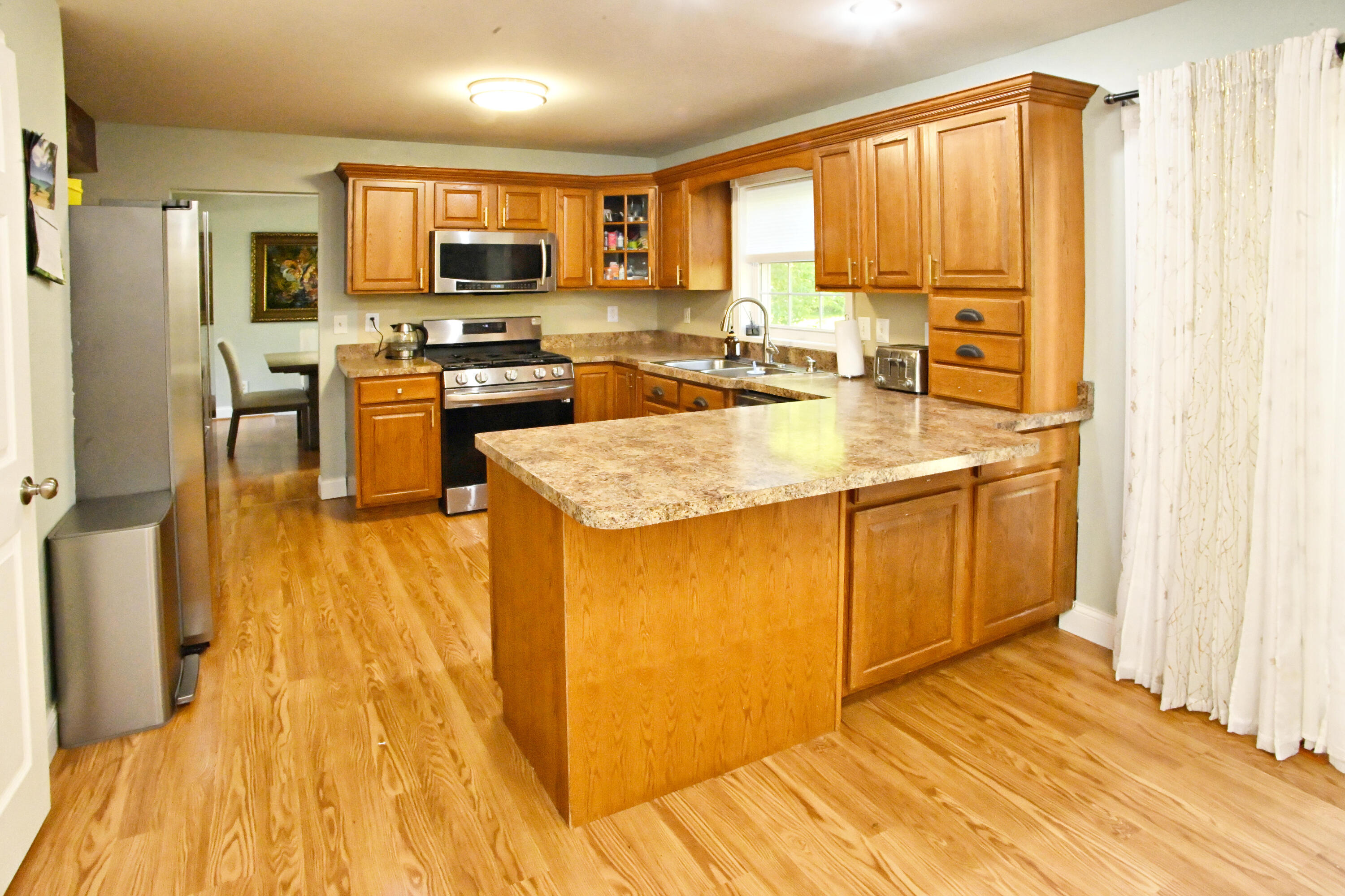 423 Shorewood Court, Valparaiso, IN 46385; Image #5