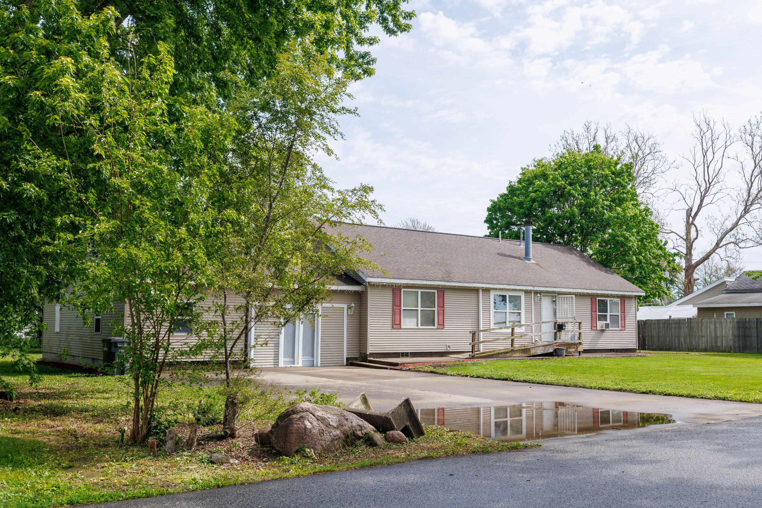 106 W Allen Street, Kentland, IN 47951; Image #3