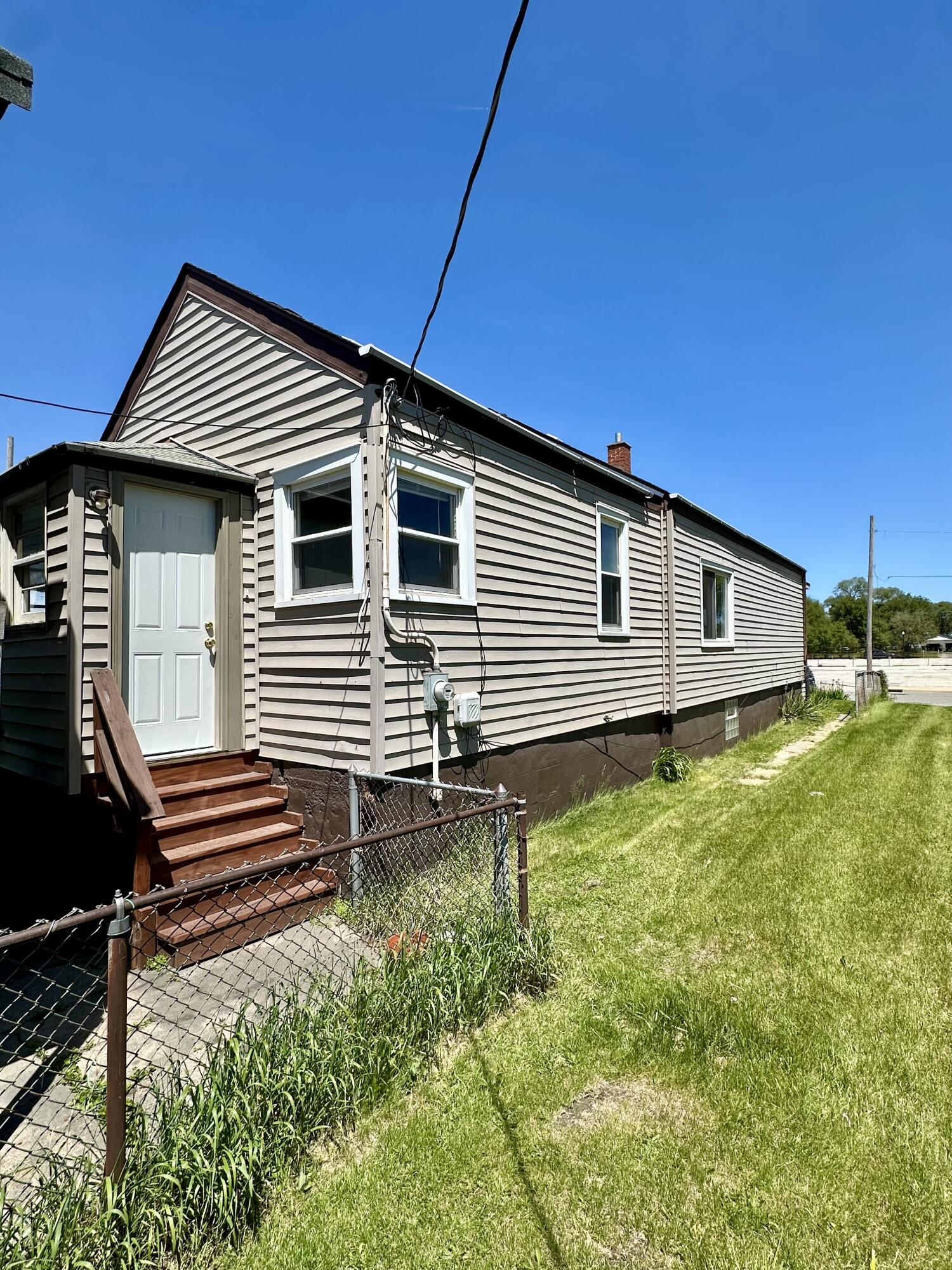 814 Summer Street, Hammond, IN 46320; Image #17