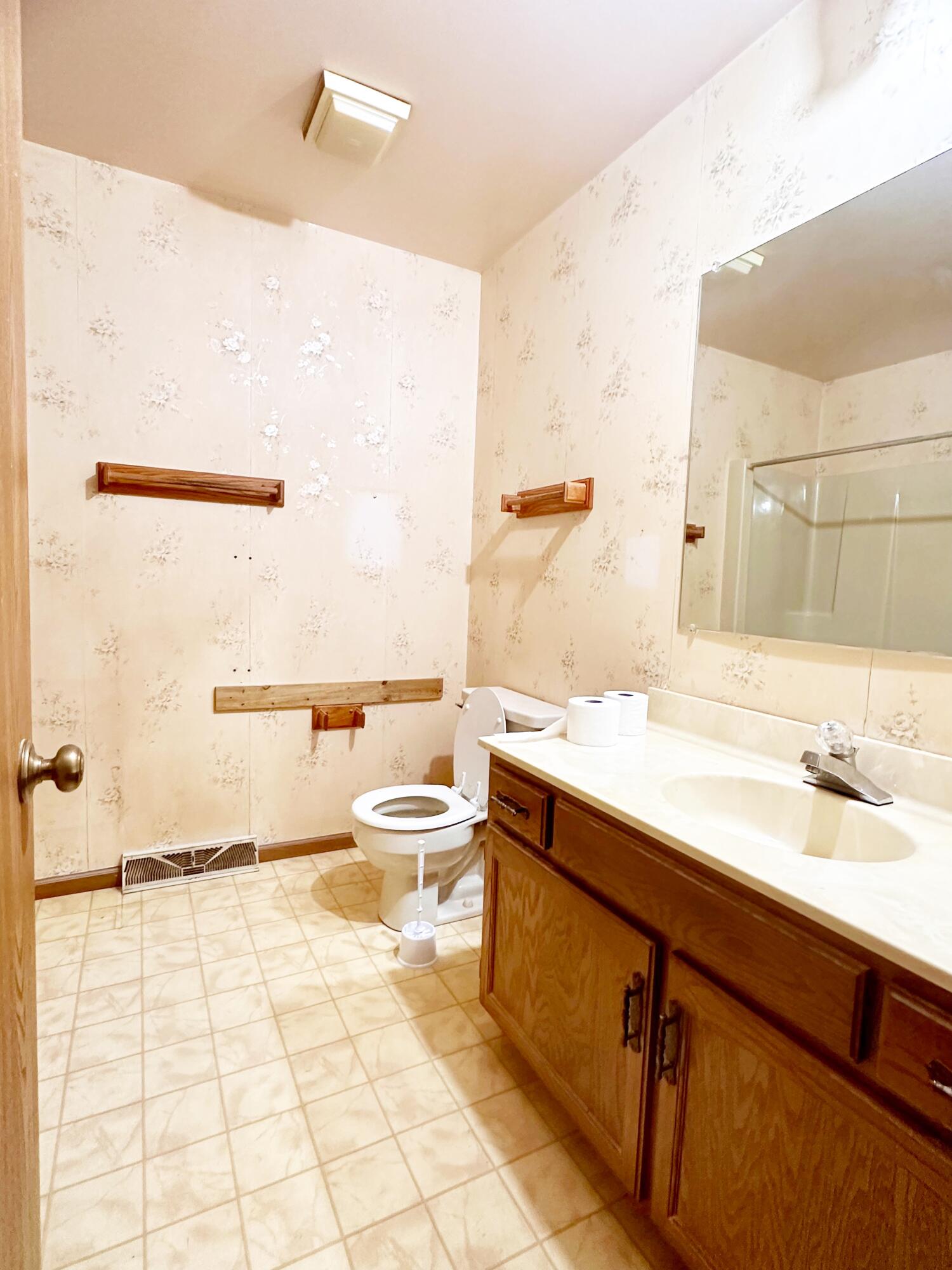 940 Jordan Circle, Schererville, IN 46375; Image #17