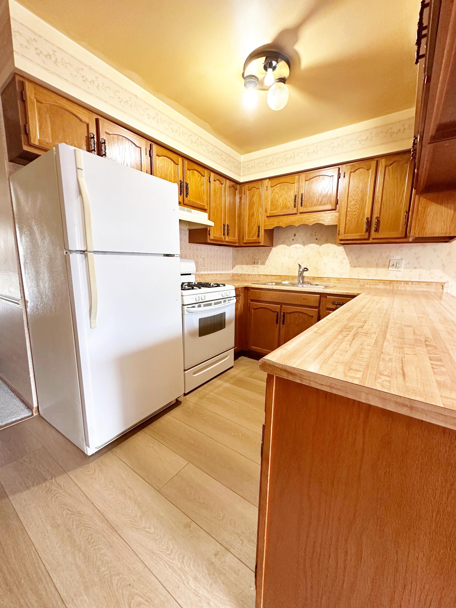 940 Jordan Circle, Schererville, IN 46375; Image #5