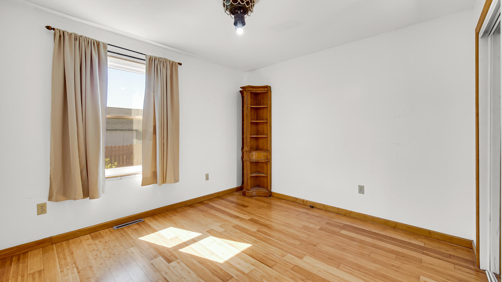 740 W 275 S, Hebron, IN 46341; Image #15