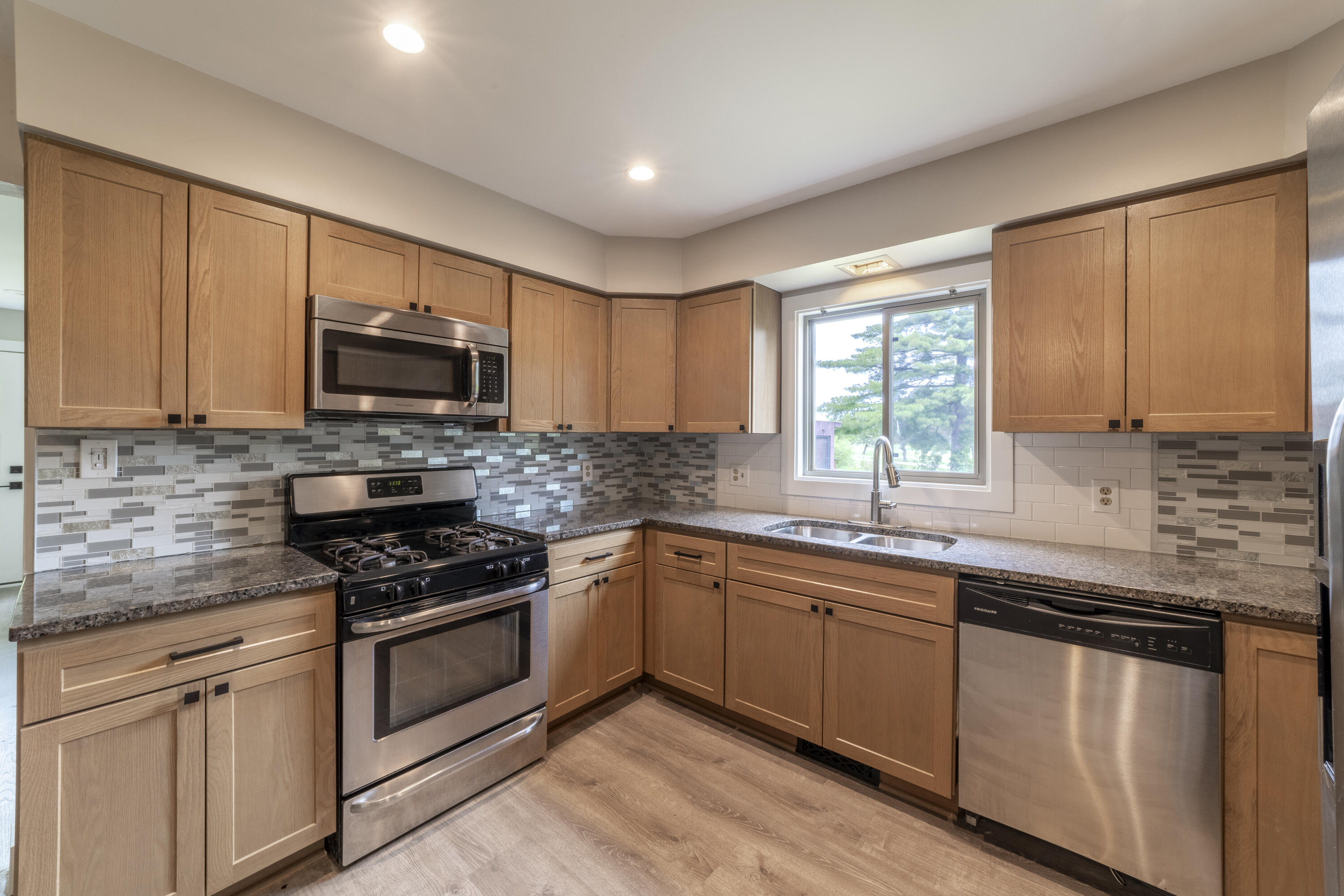 340 Golfview Drive, Schererville, IN 46375; Image #13