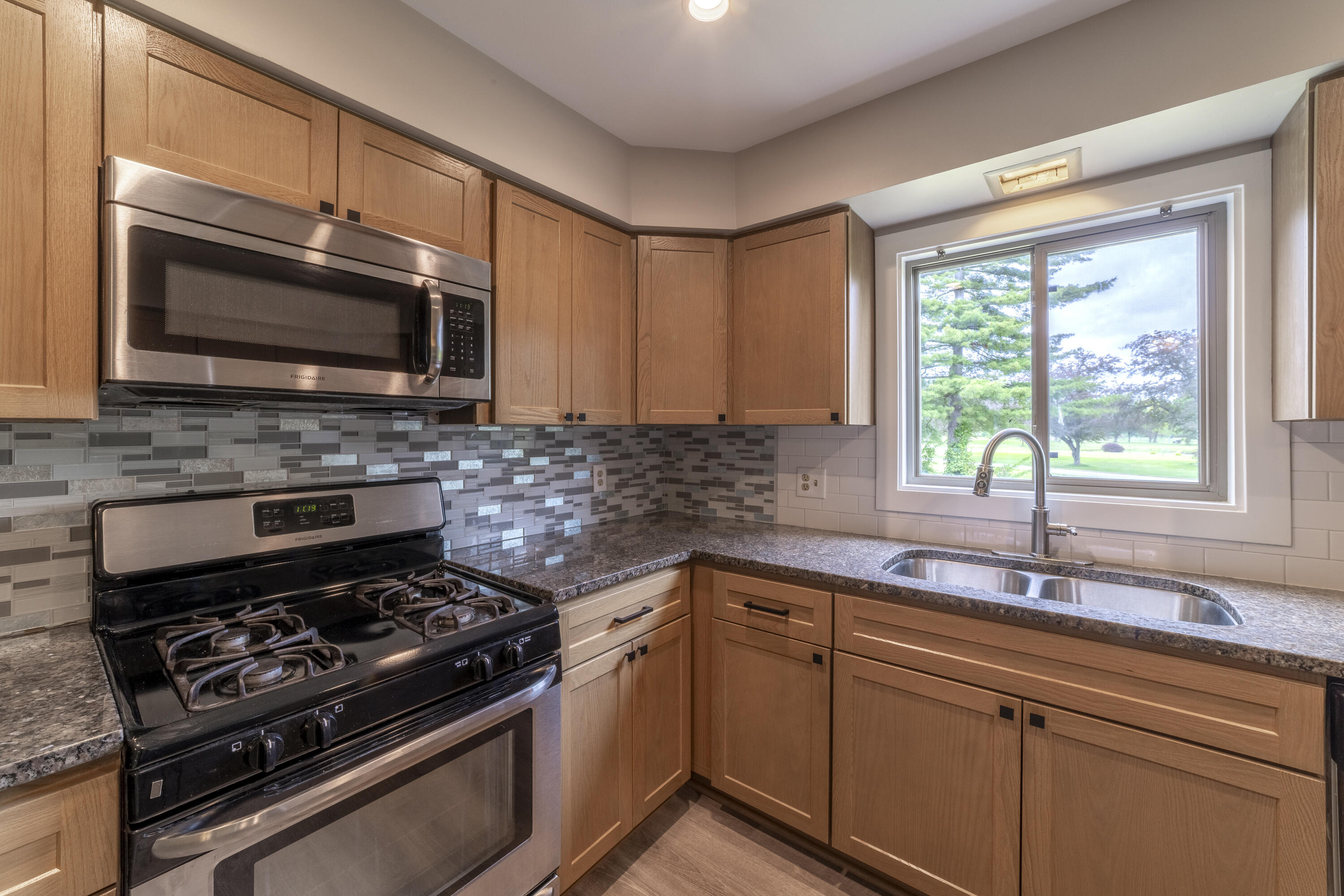 340 Golfview Drive, Schererville, IN 46375; Image #14