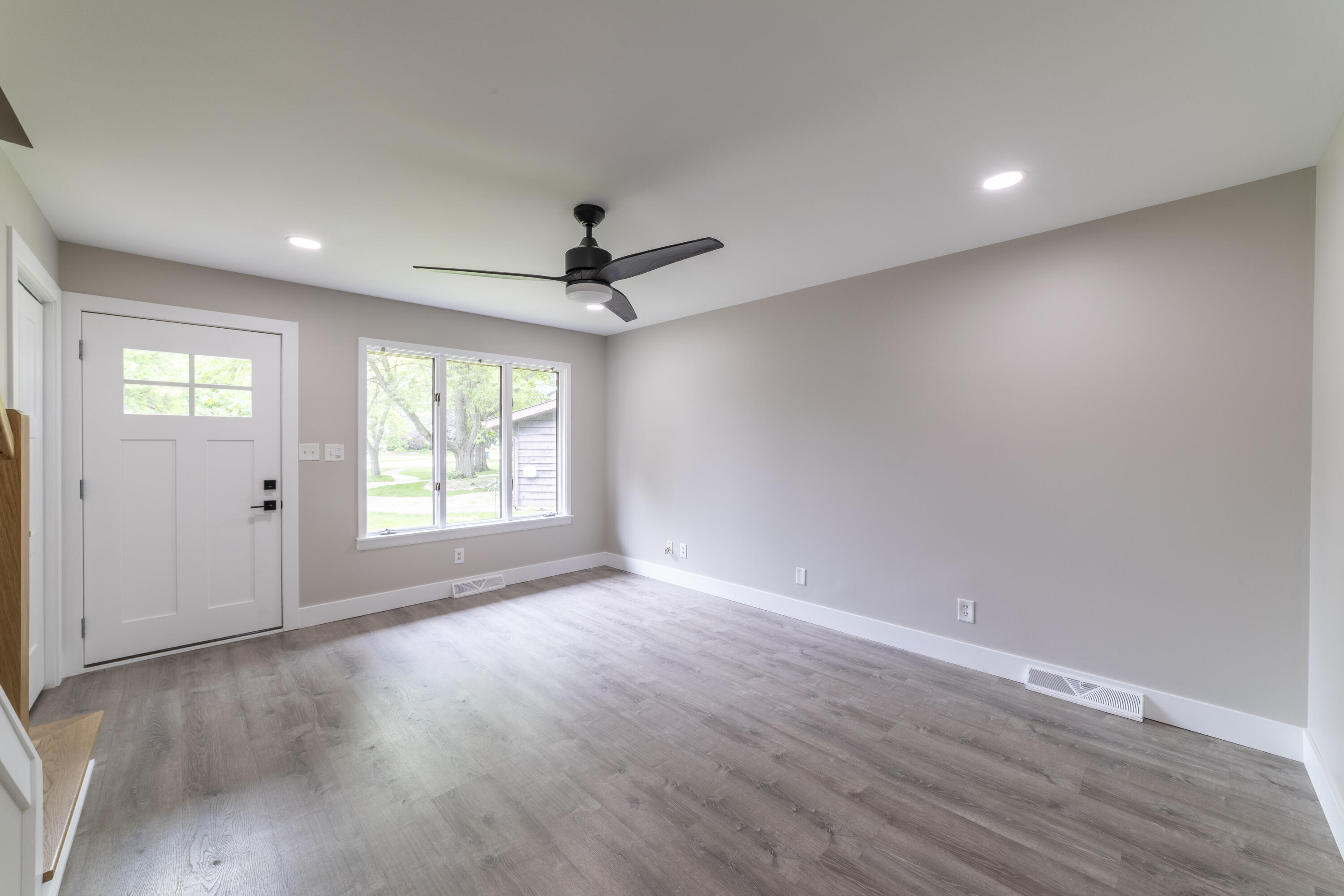 340 Golfview Drive, Schererville, IN 46375; Image #5