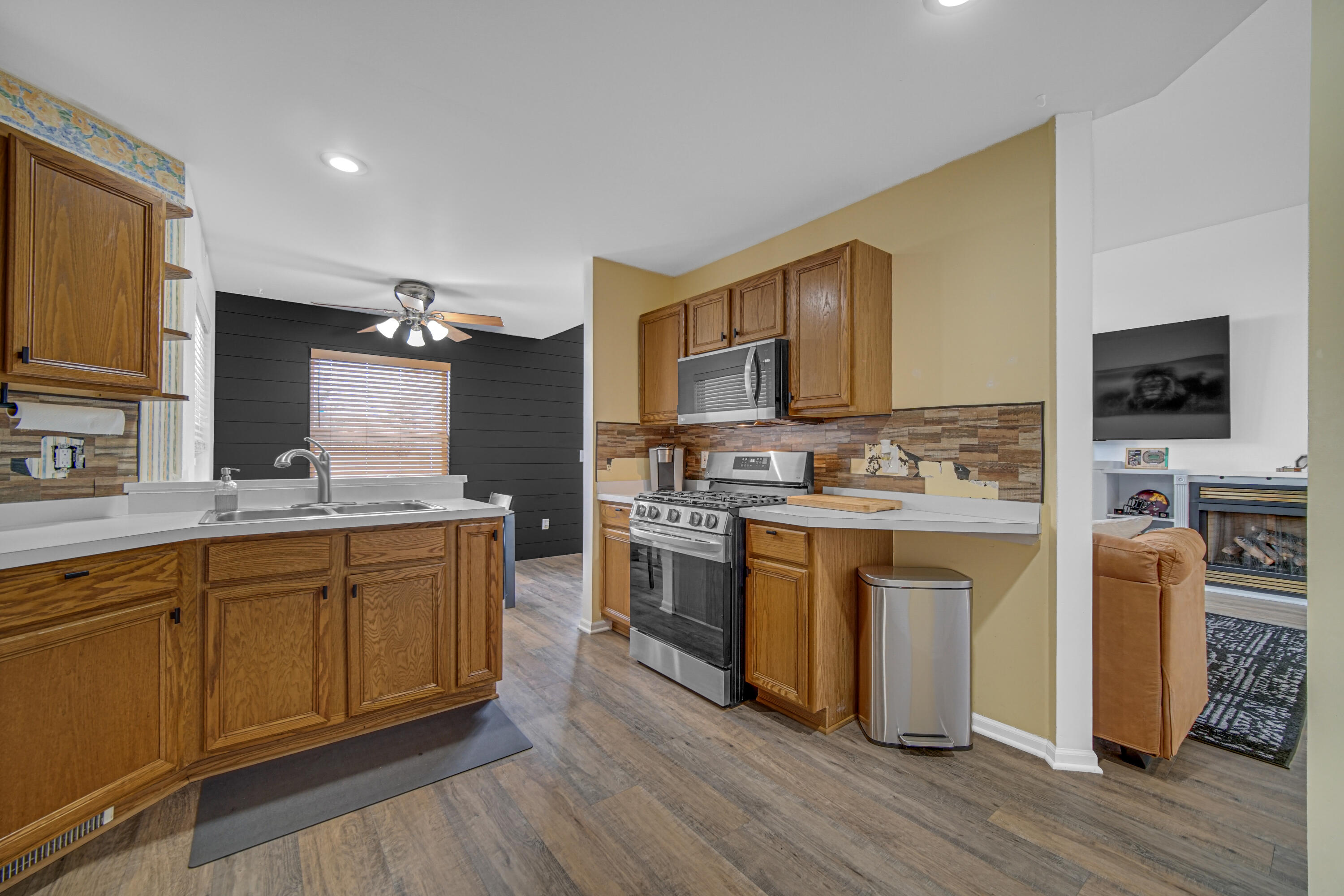 11130 Allendale Court, Crown Point, IN 46307; Image #6