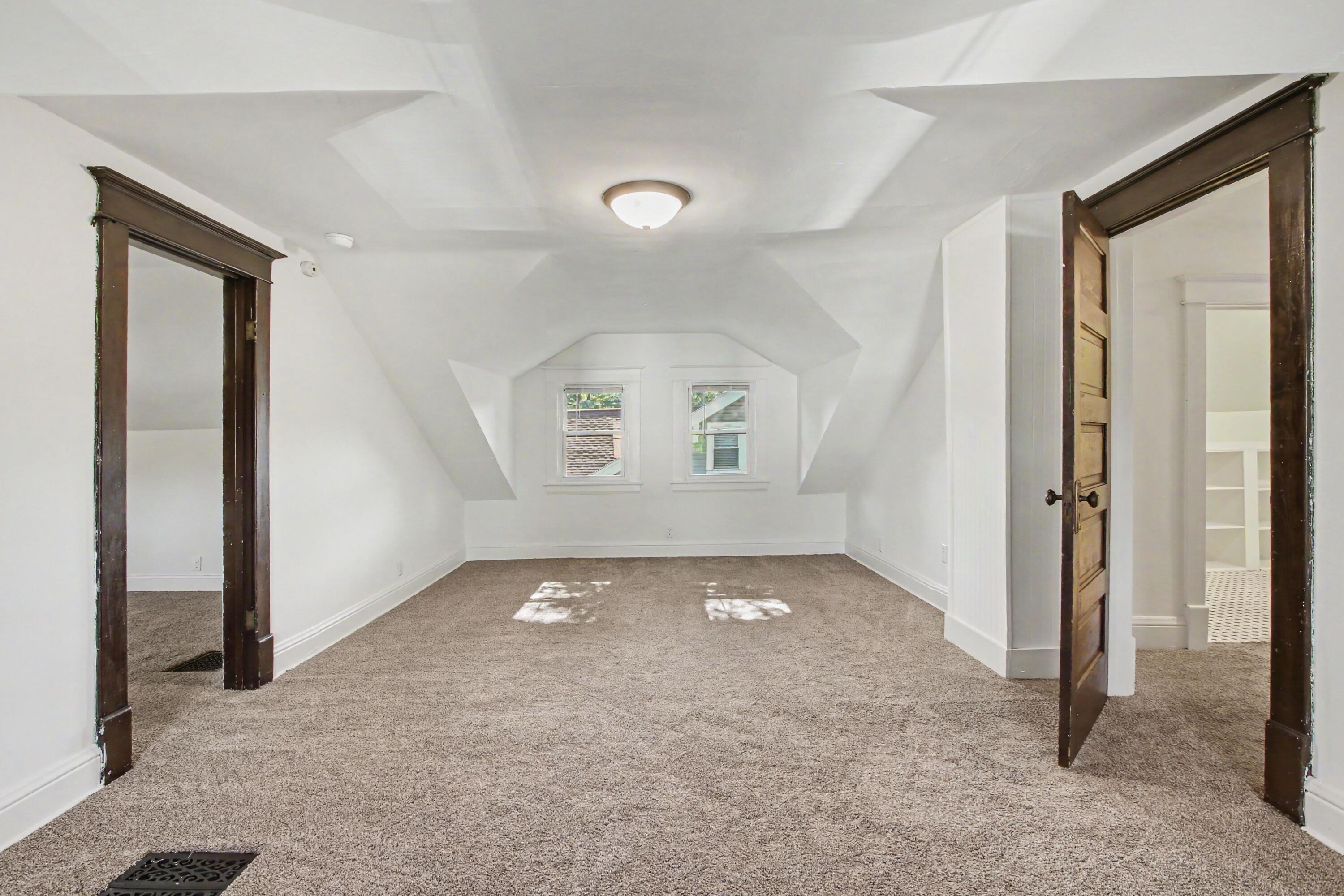 107 Institute Street, Valparaiso, IN 46383; Image #22