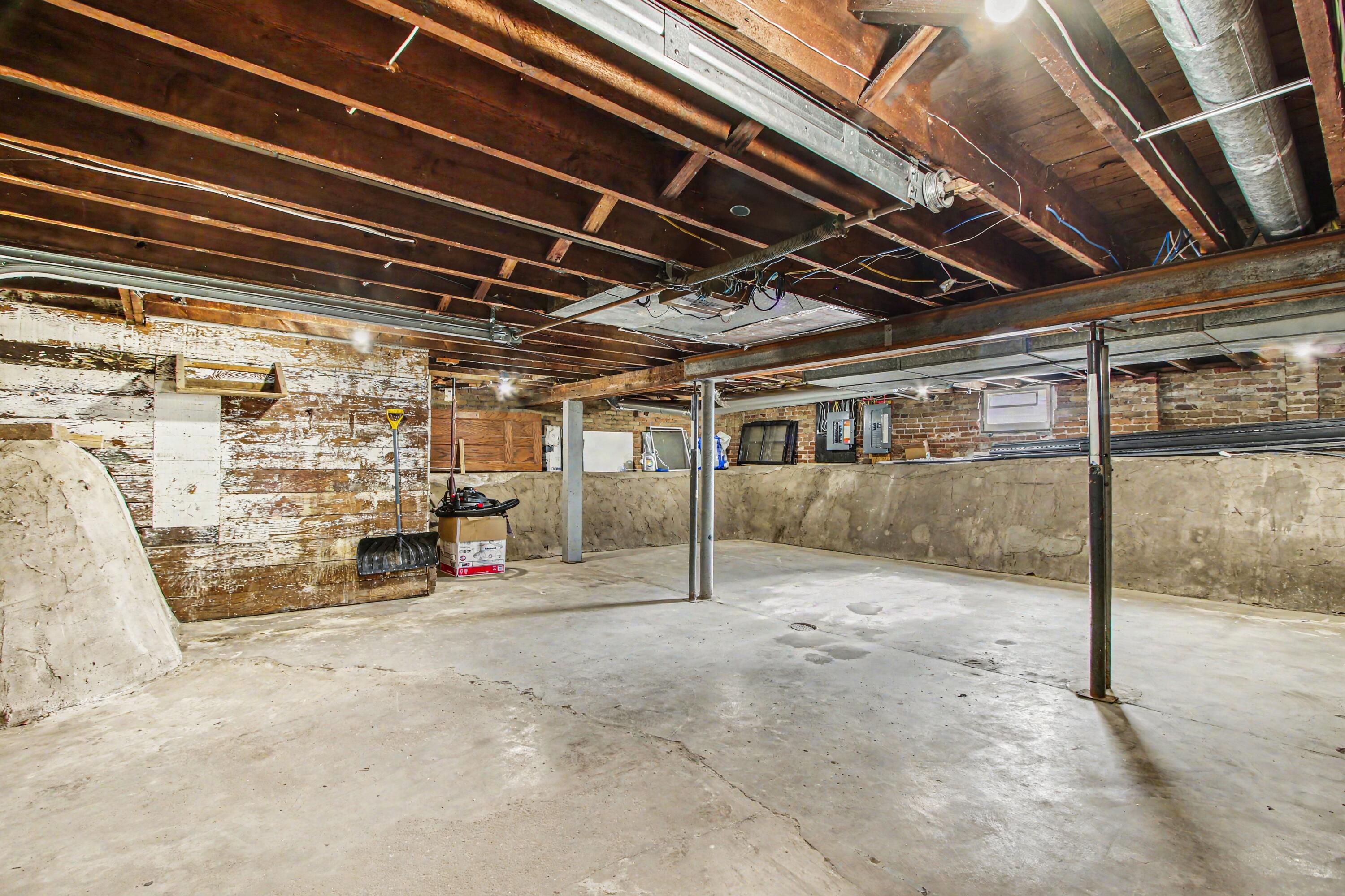 107 Institute Street, Valparaiso, IN 46383; Image #29