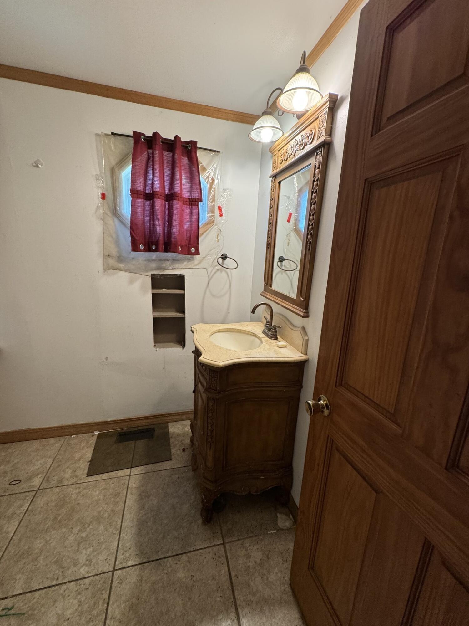 41 N Michigan Avenue, Hobart, IN 46342; Image #11