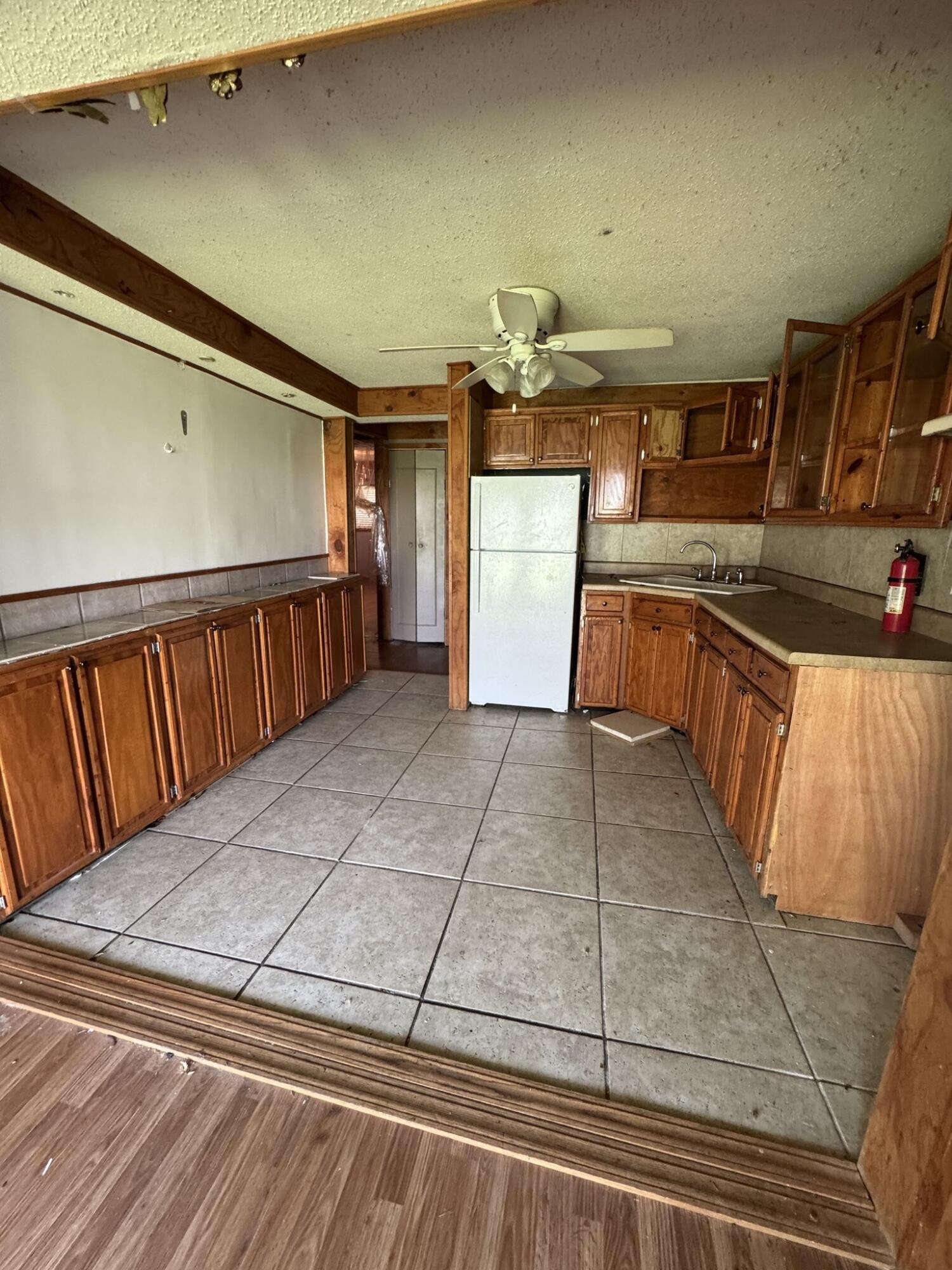 41 N Michigan Avenue, Hobart, IN 46342; Image #13
