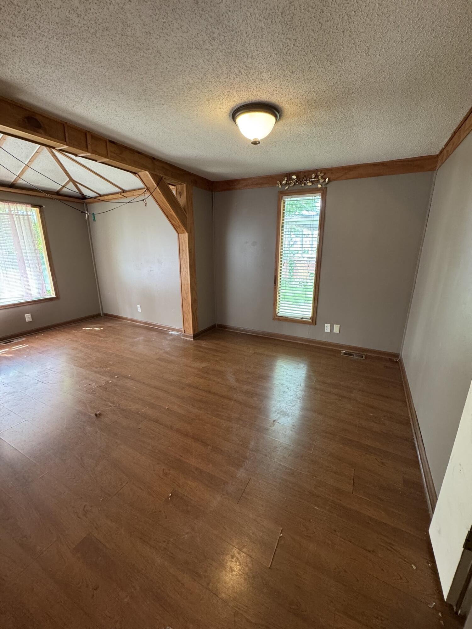 41 N Michigan Avenue, Hobart, IN 46342; Image #7