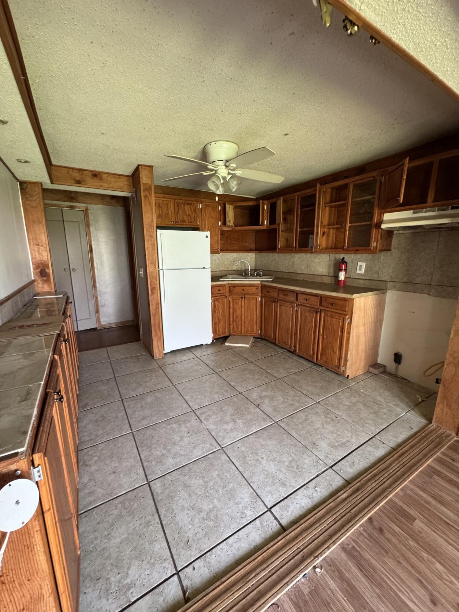 41 N Michigan Avenue, Hobart, IN 46342; Image #8