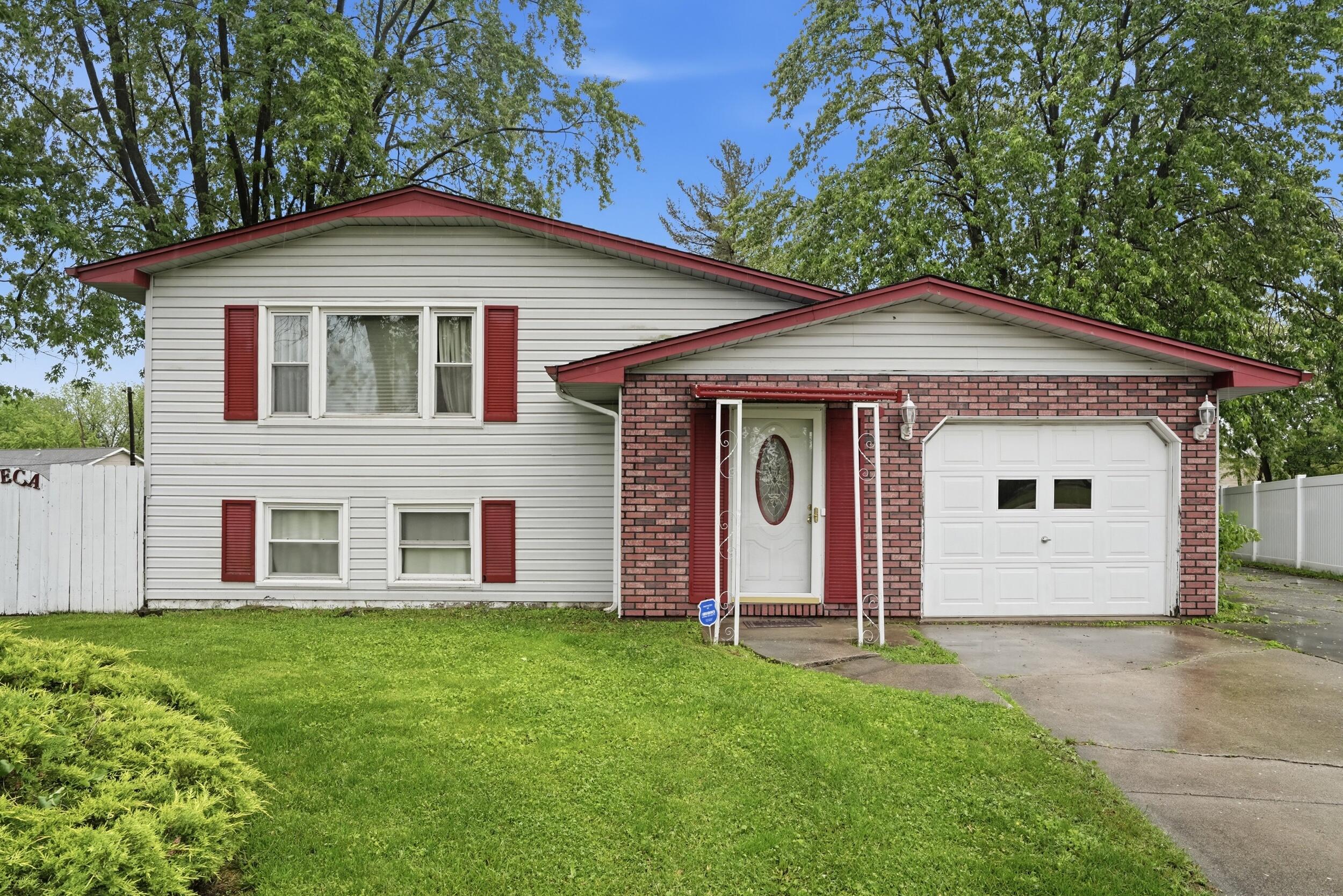 7055 Van Buren Street, Merrillville, IN 46410; Image #1