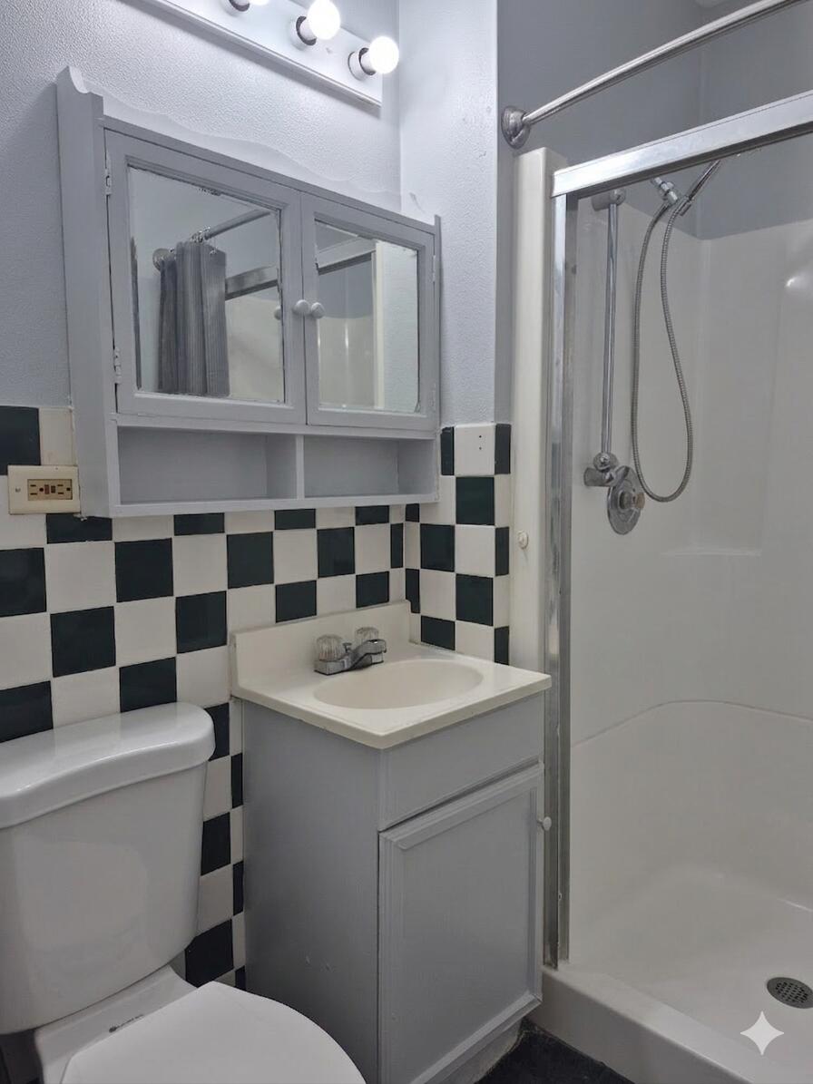 3809 W 11th Avenue, Gary, IN 46404; Image #7