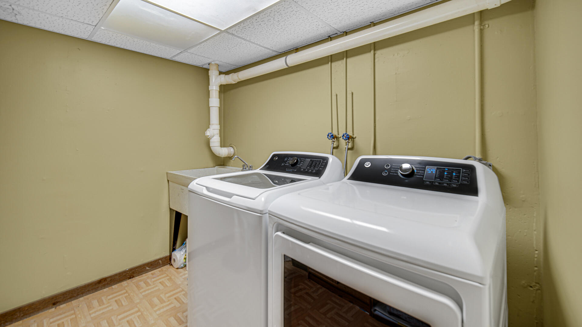 1601 Earthstone Drive, Valparaiso, IN #17, 46383; Image #21