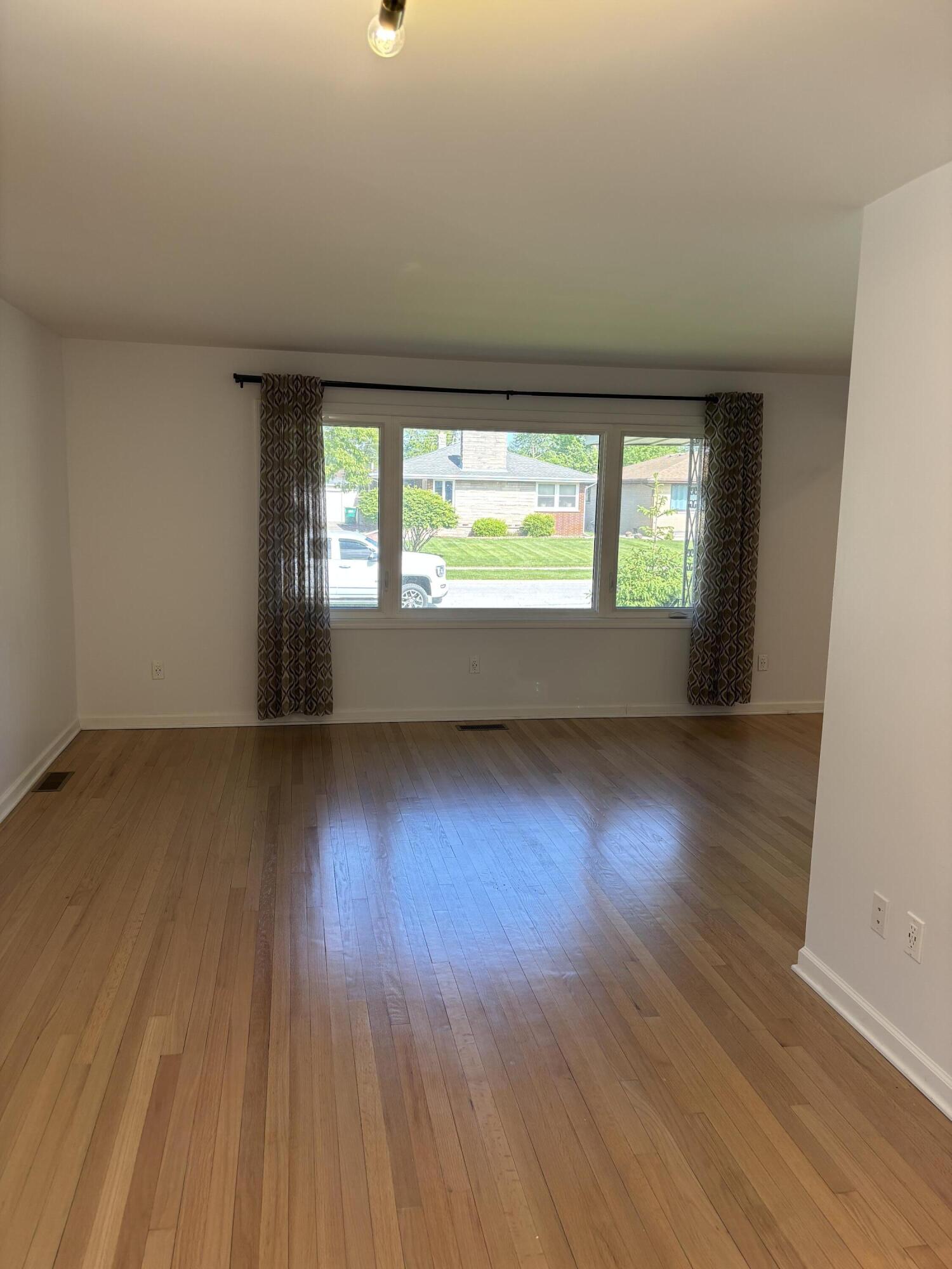 8108 Madison Avenue, Munster, IN 46321; Image #14