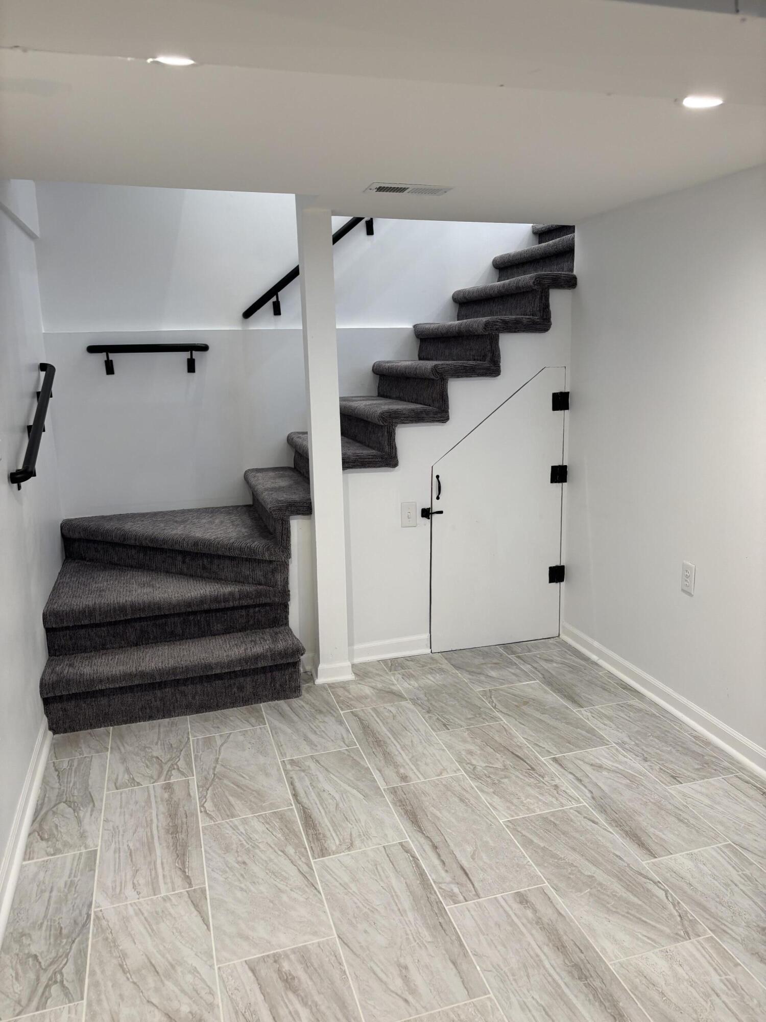 8108 Madison Avenue, Munster, IN 46321; Image #37