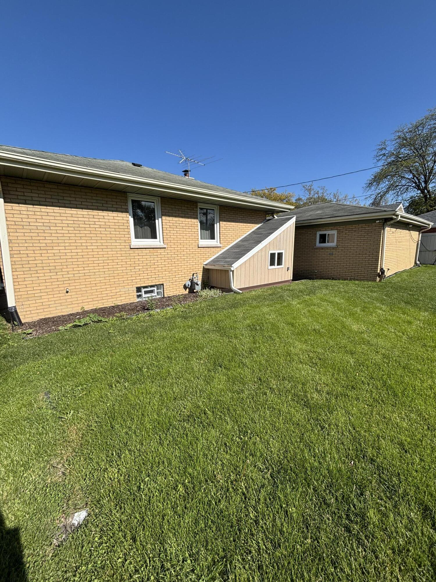 8108 Madison Avenue, Munster, IN 46321; Image #6