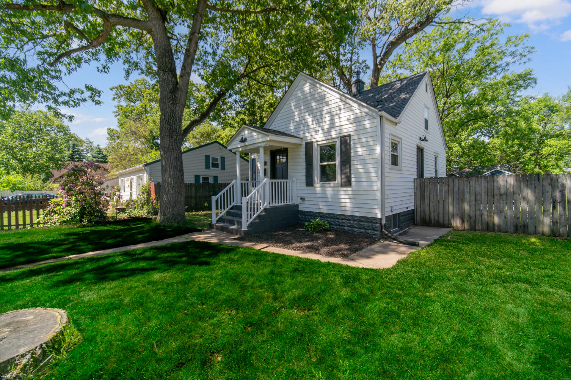 2756 Howard Street, Lake Station, IN 46405; Image #1