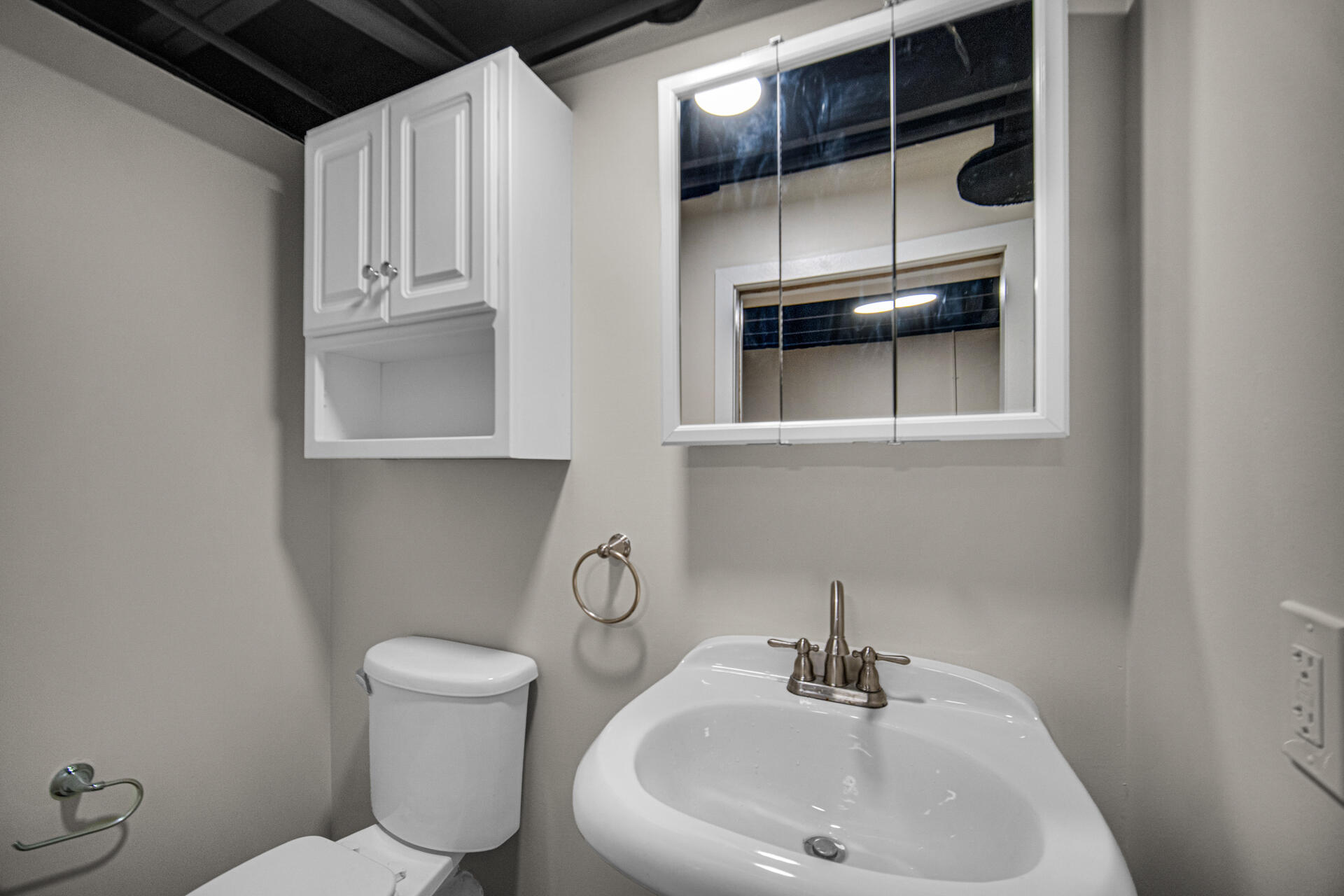 2756 Howard Street, Lake Station, IN 46405; Image #17