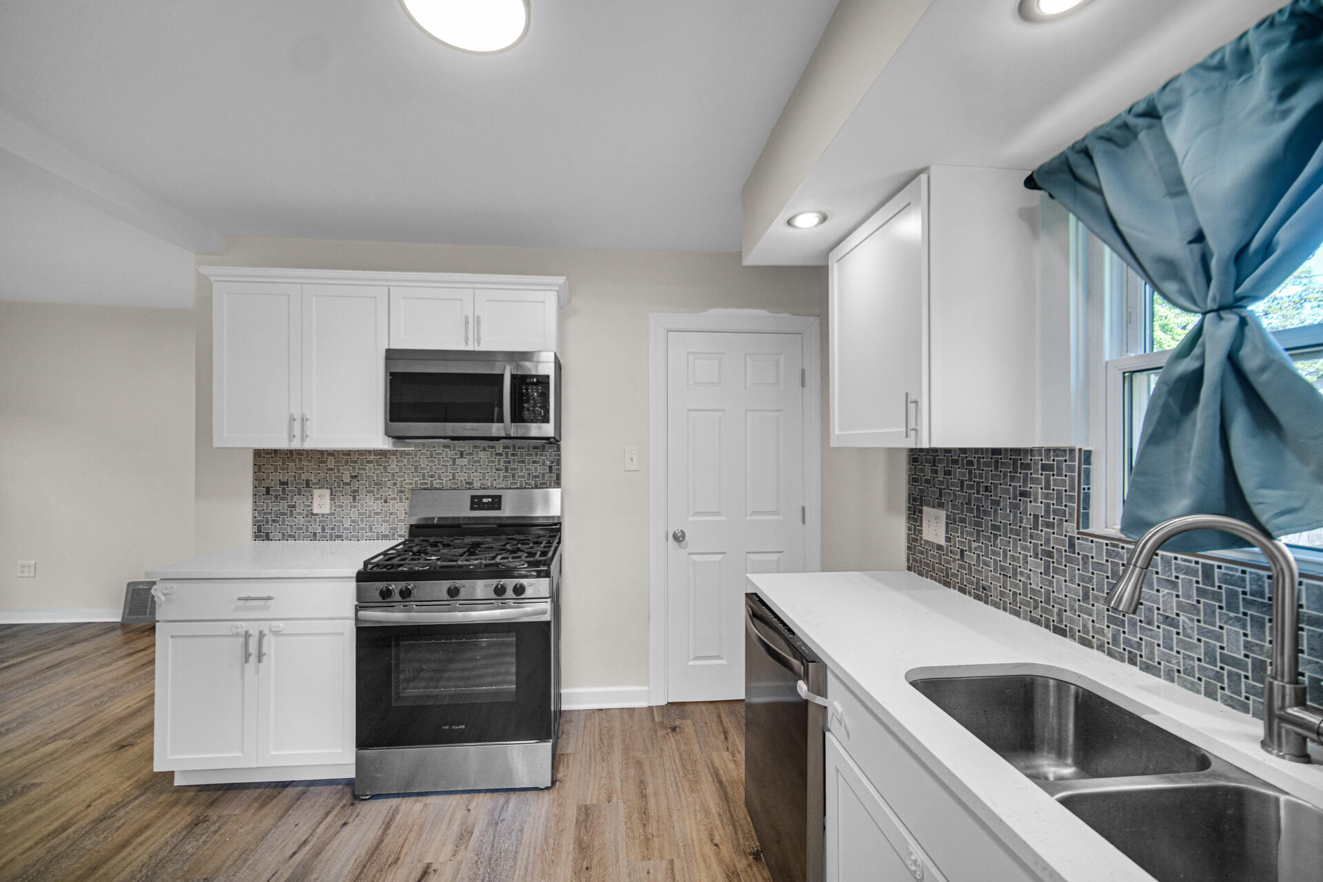 2756 Howard Street, Lake Station, IN 46405; Image #7
