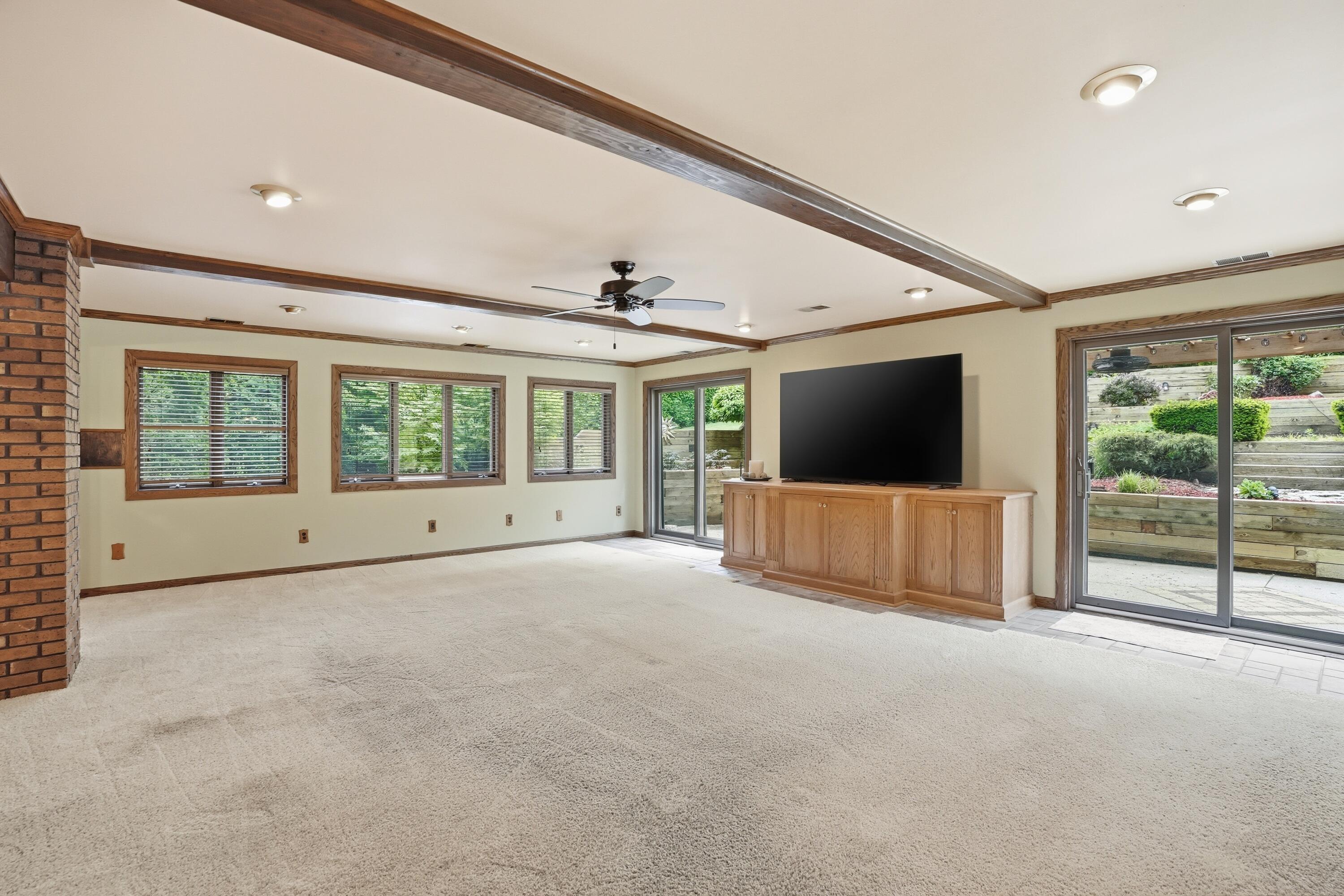 12 E 700 N, Valparaiso, IN 46383; Image #17