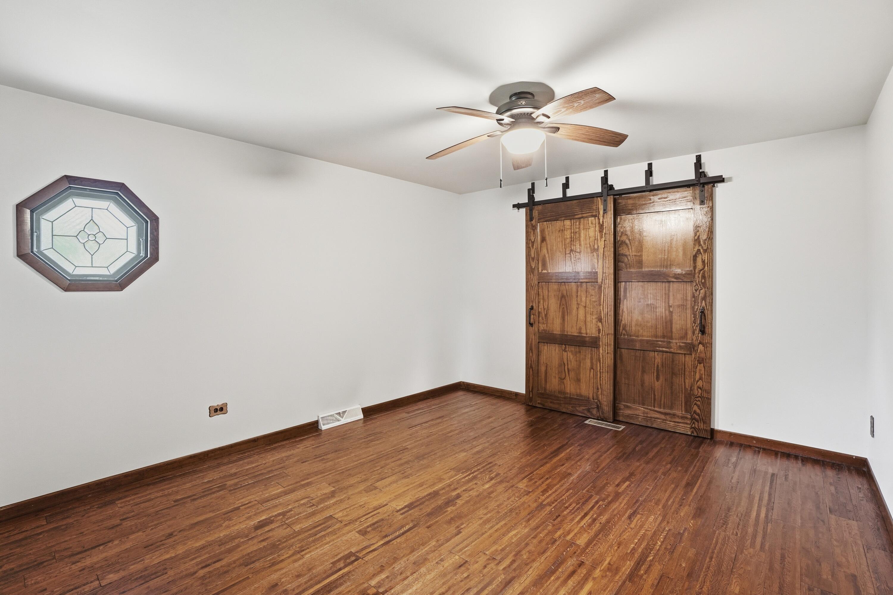 12 E 700 N, Valparaiso, IN 46383; Image #34