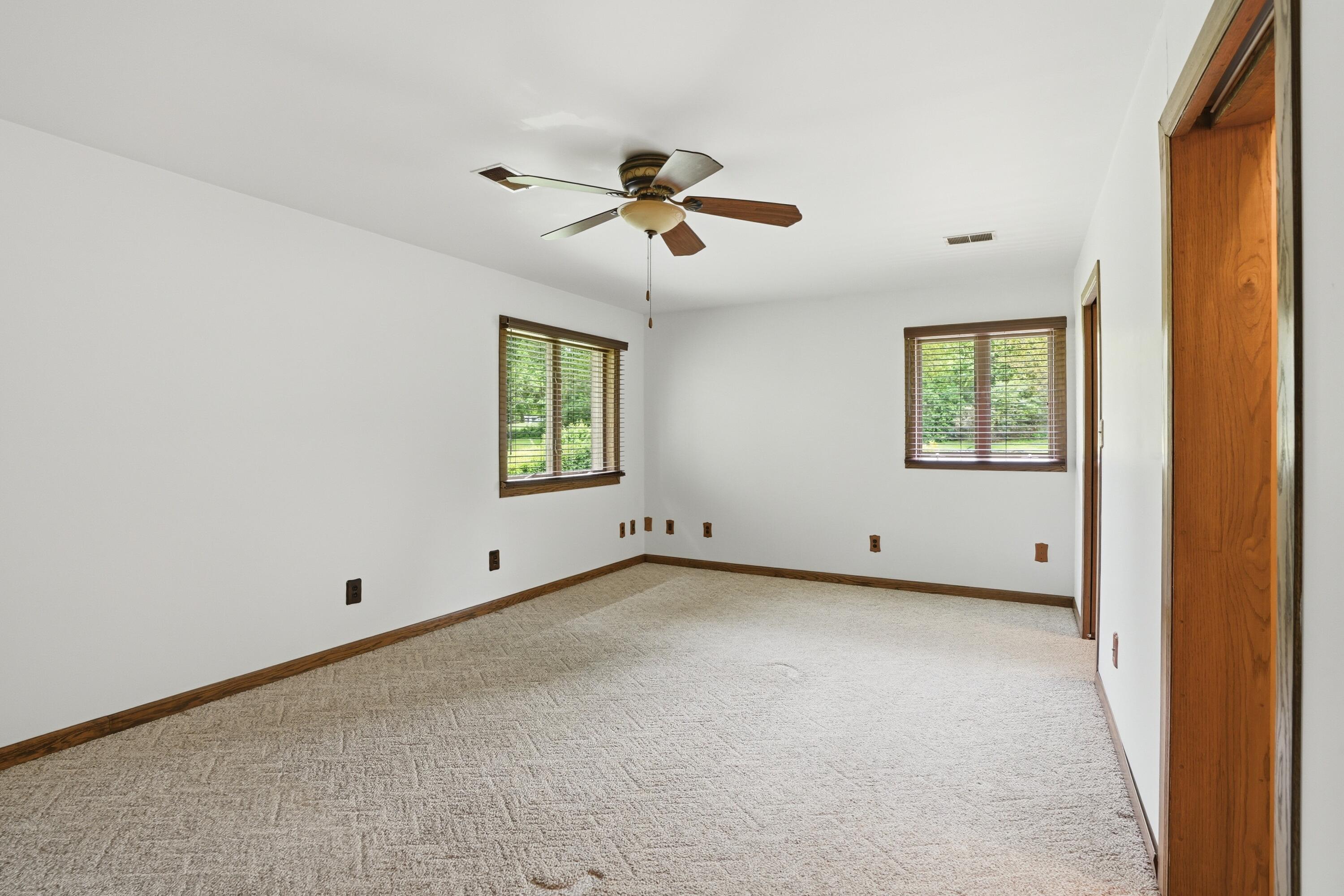 12 E 700 N, Valparaiso, IN 46383; Image #40