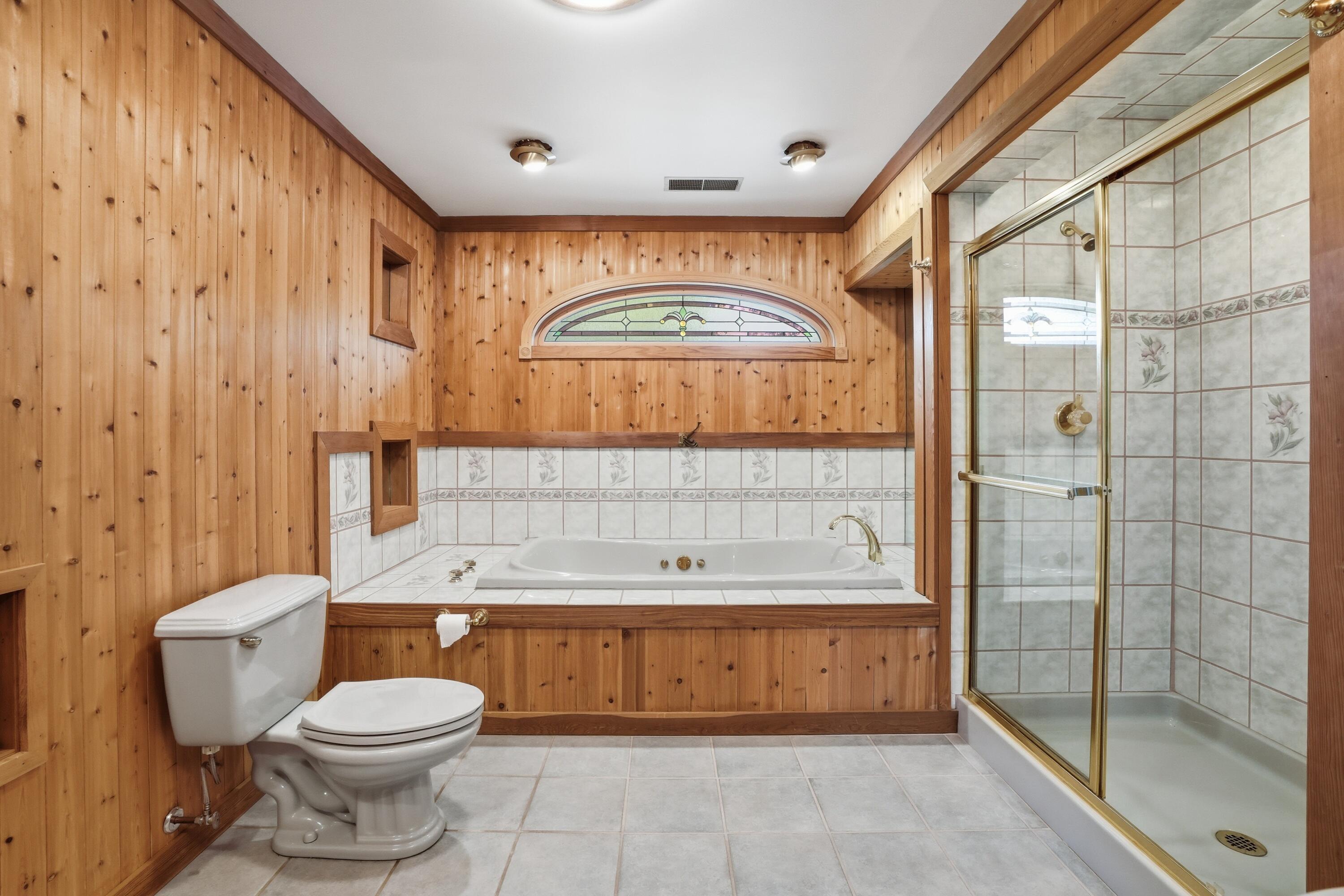 12 E 700 N, Valparaiso, IN 46383; Image #43