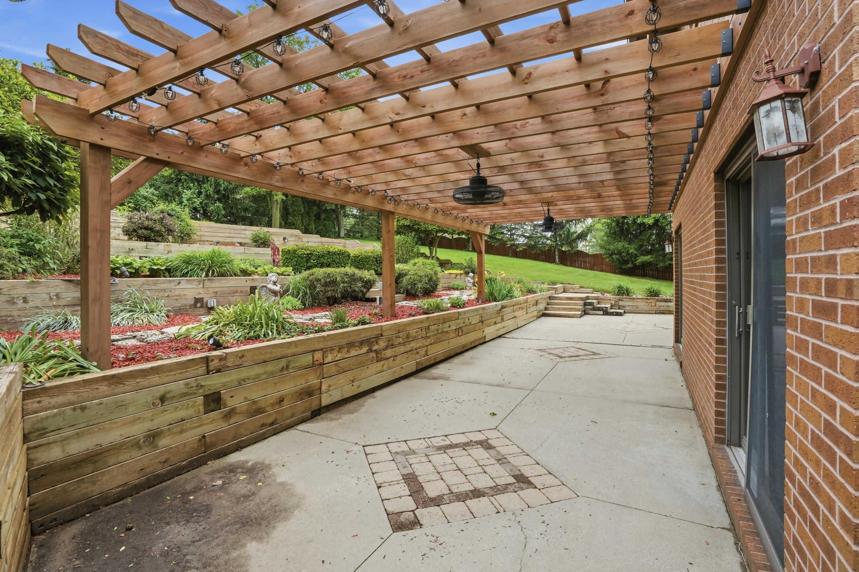 12 E 700 N, Valparaiso, IN 46383; Image #60