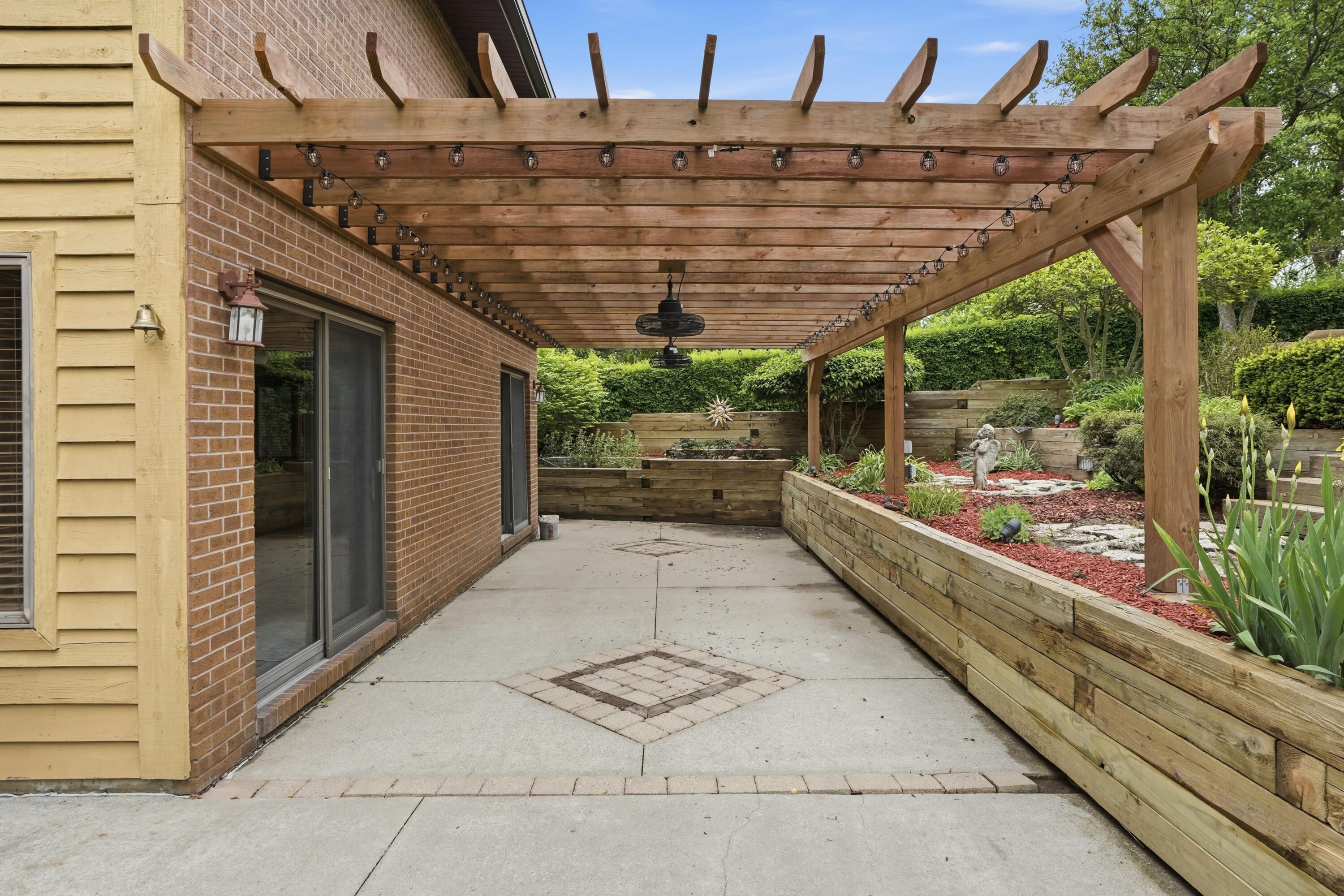 12 E 700 N, Valparaiso, IN 46383; Image #61