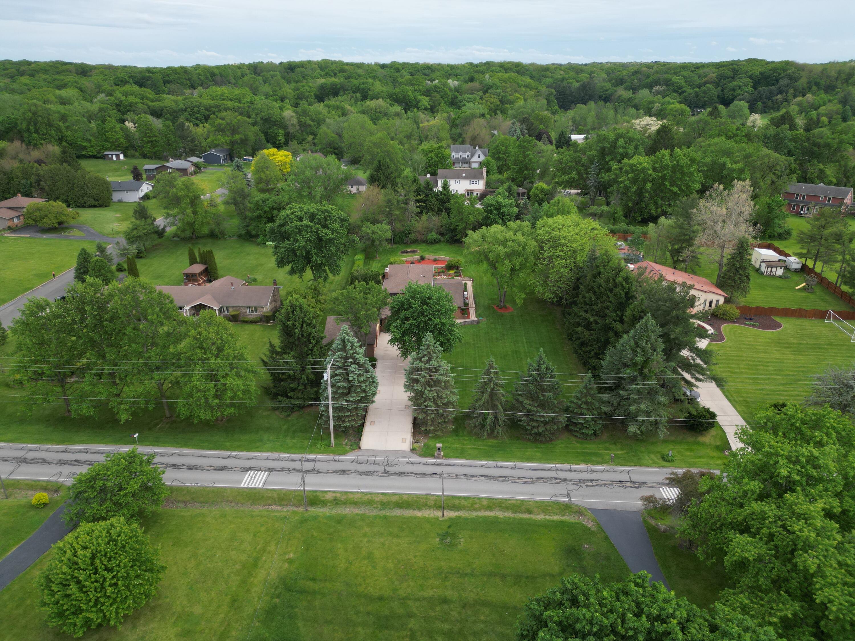 12 E 700 N, Valparaiso, IN 46383; Image #79