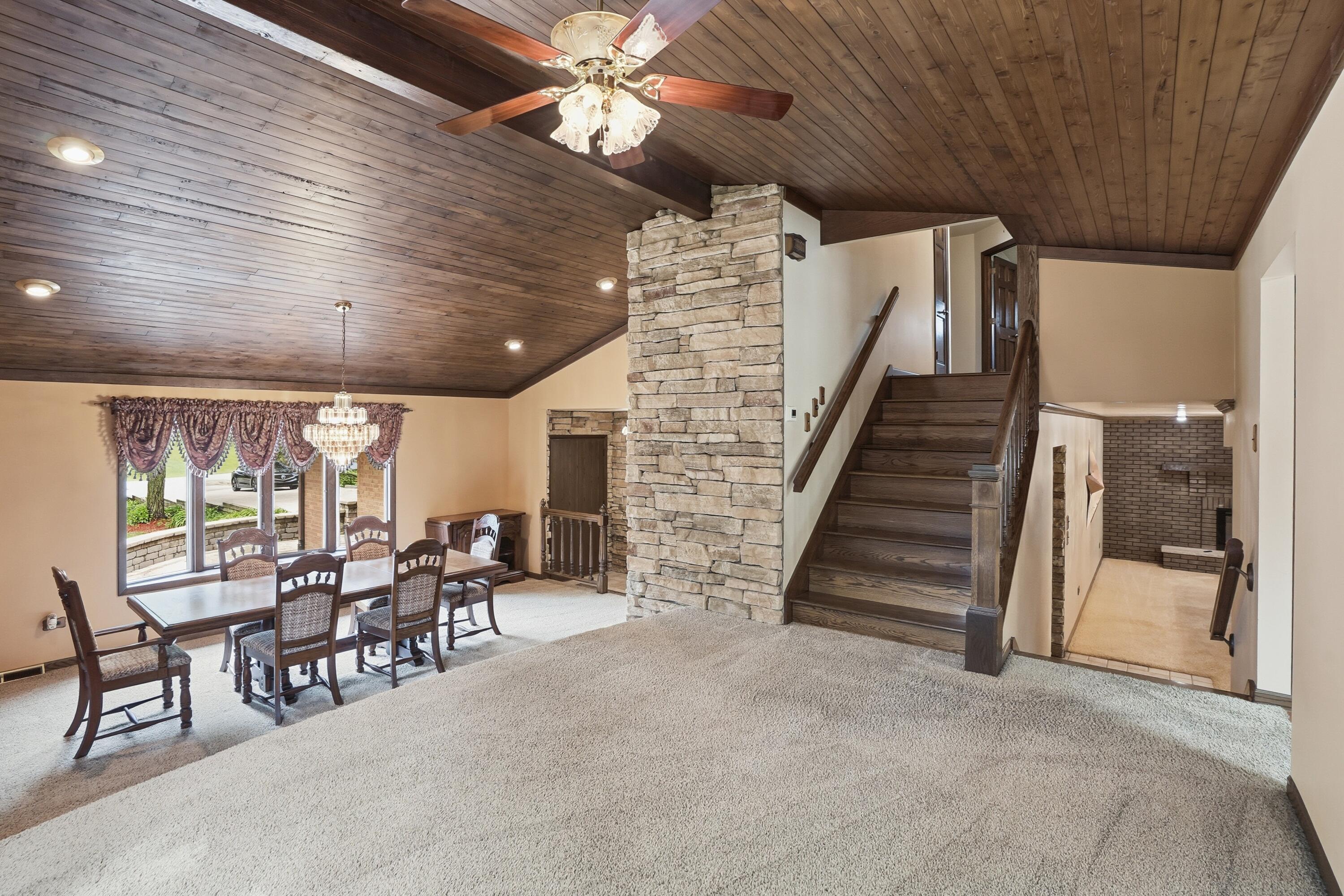 12 E 700 N, Valparaiso, IN 46383; Image #9