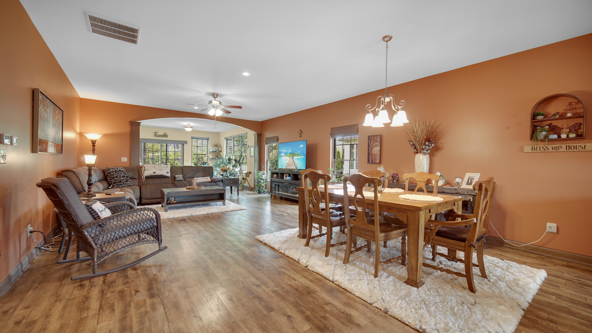 60 N Prairie Parkway, Valparaiso, IN 46385; Image #11