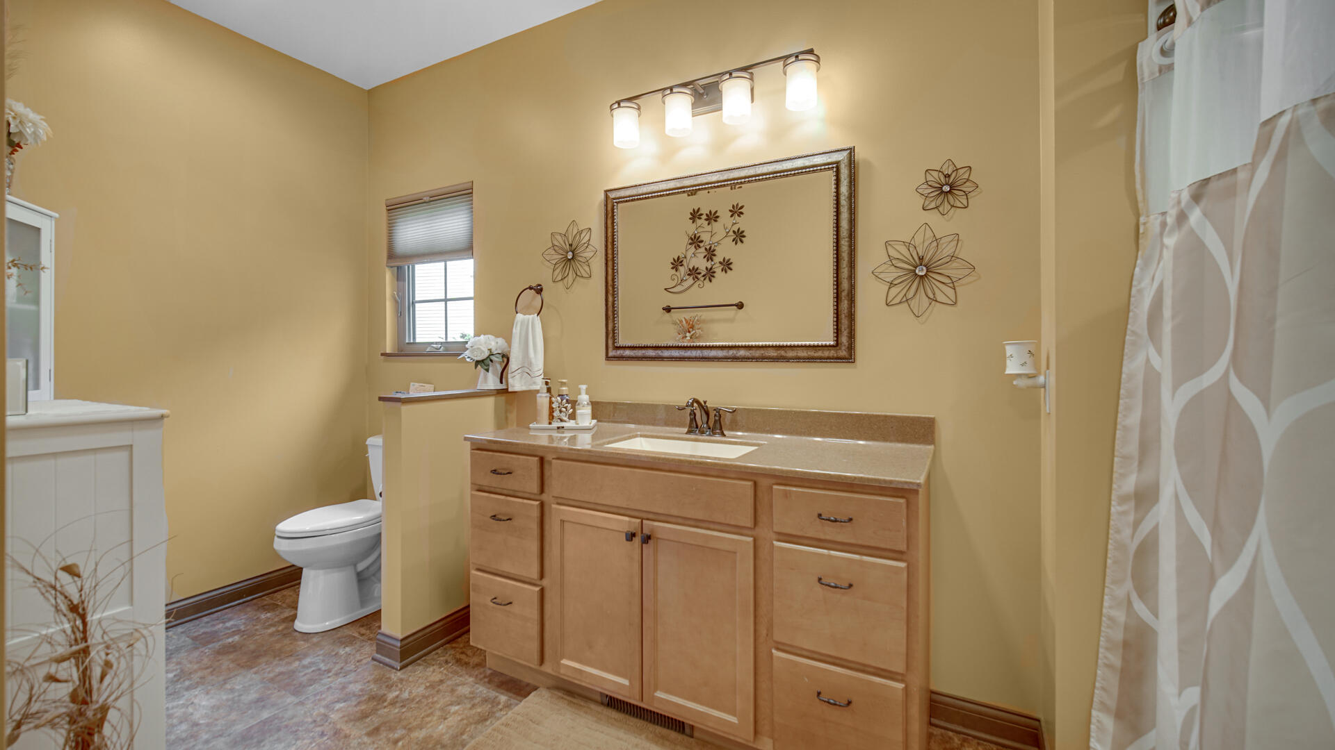 60 N Prairie Parkway, Valparaiso, IN 46385; Image #23