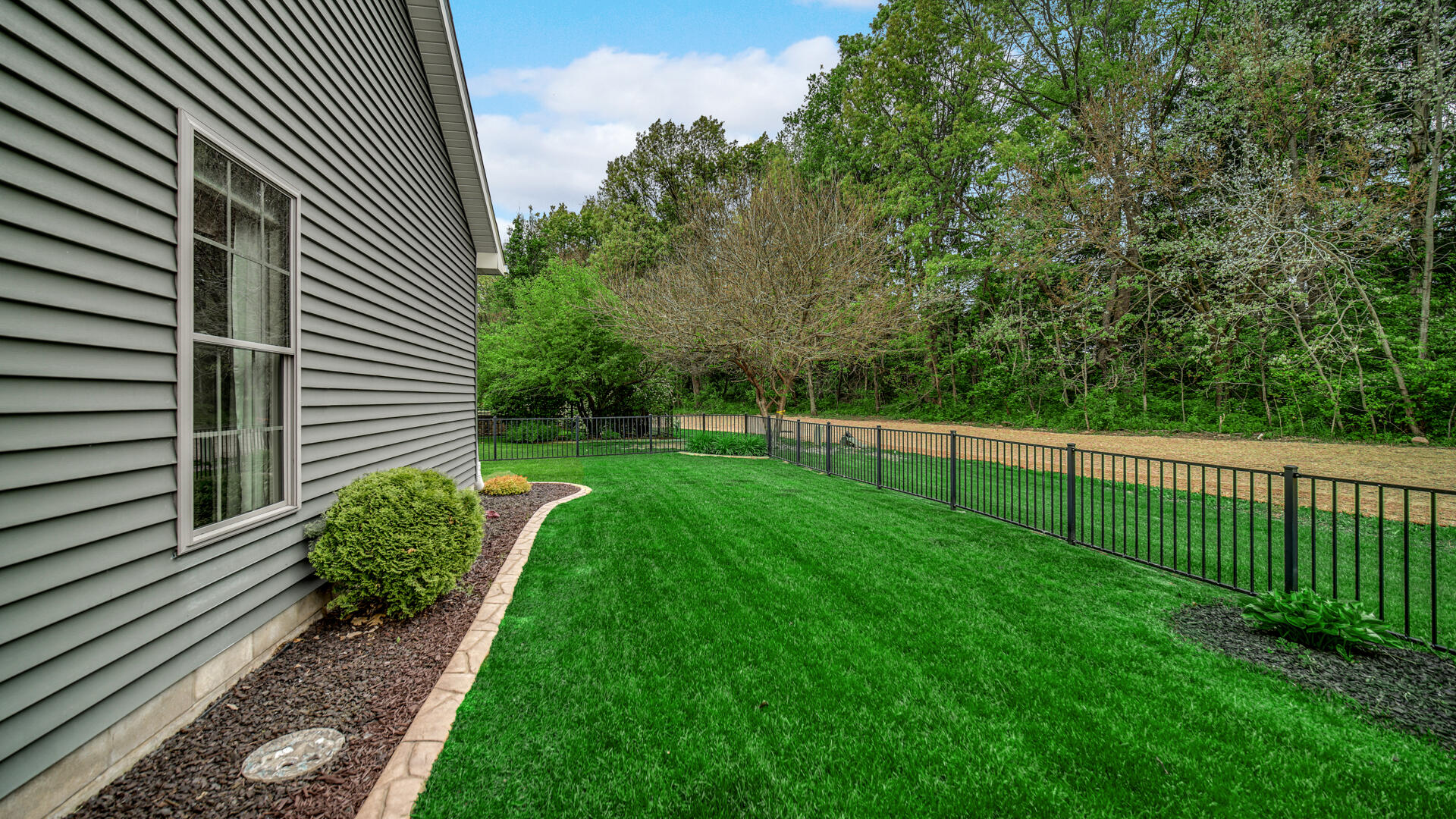 60 N Prairie Parkway, Valparaiso, IN 46385; Image #26