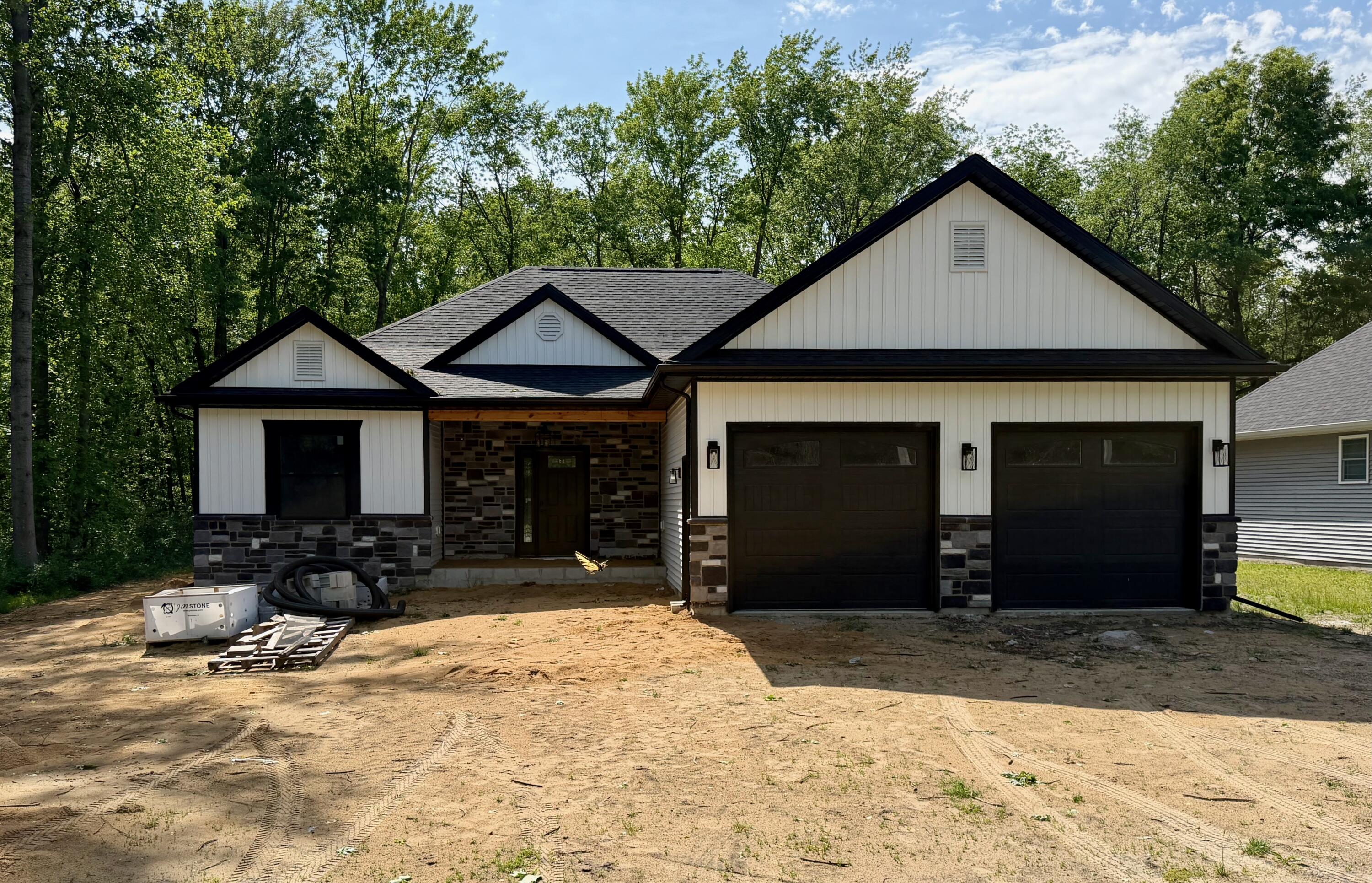 1247 S Roosevelt Road, Knox, IN 46534; Image #1