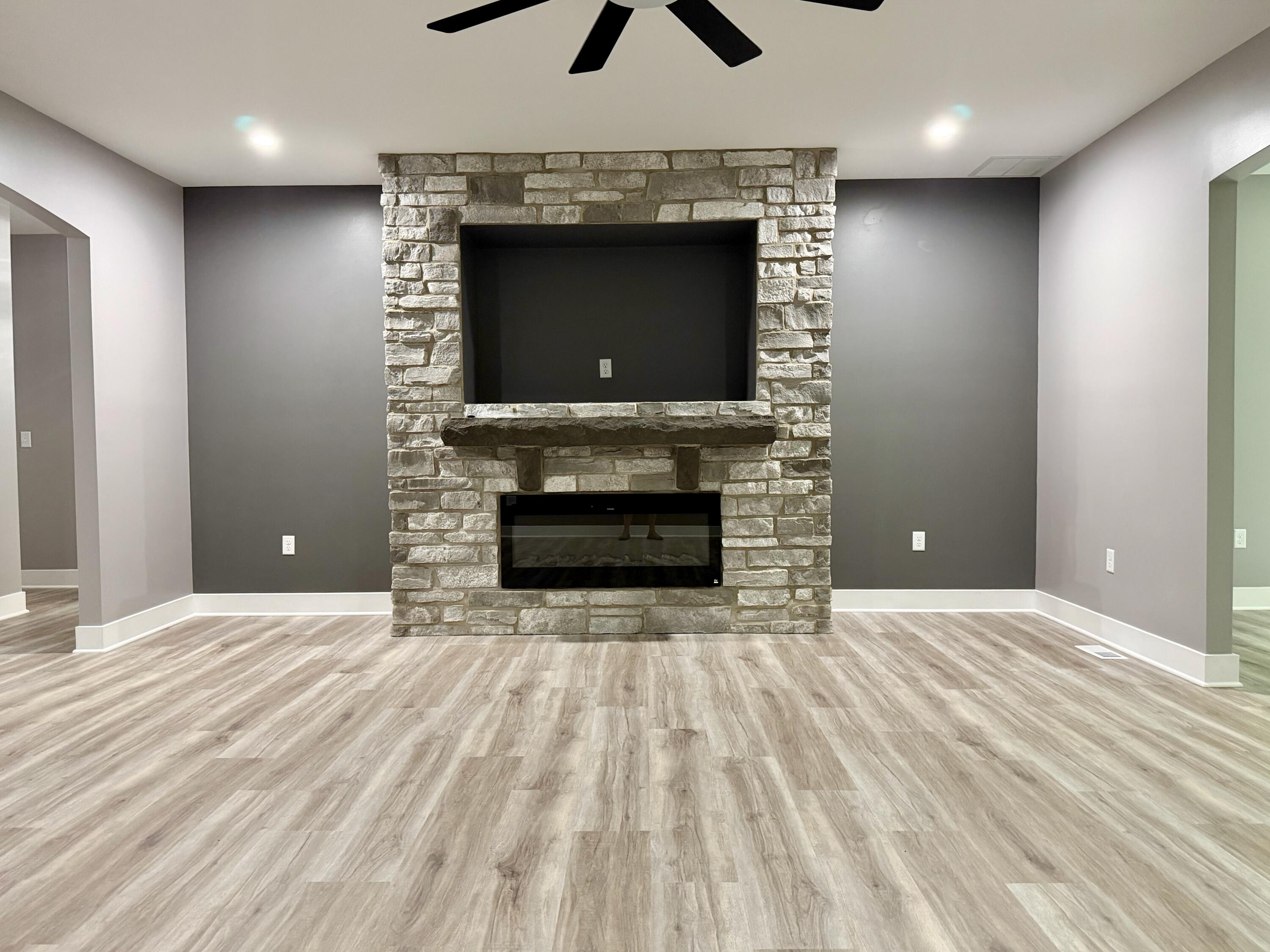 1247 S Roosevelt Road, Knox, IN 46534; Image #4
